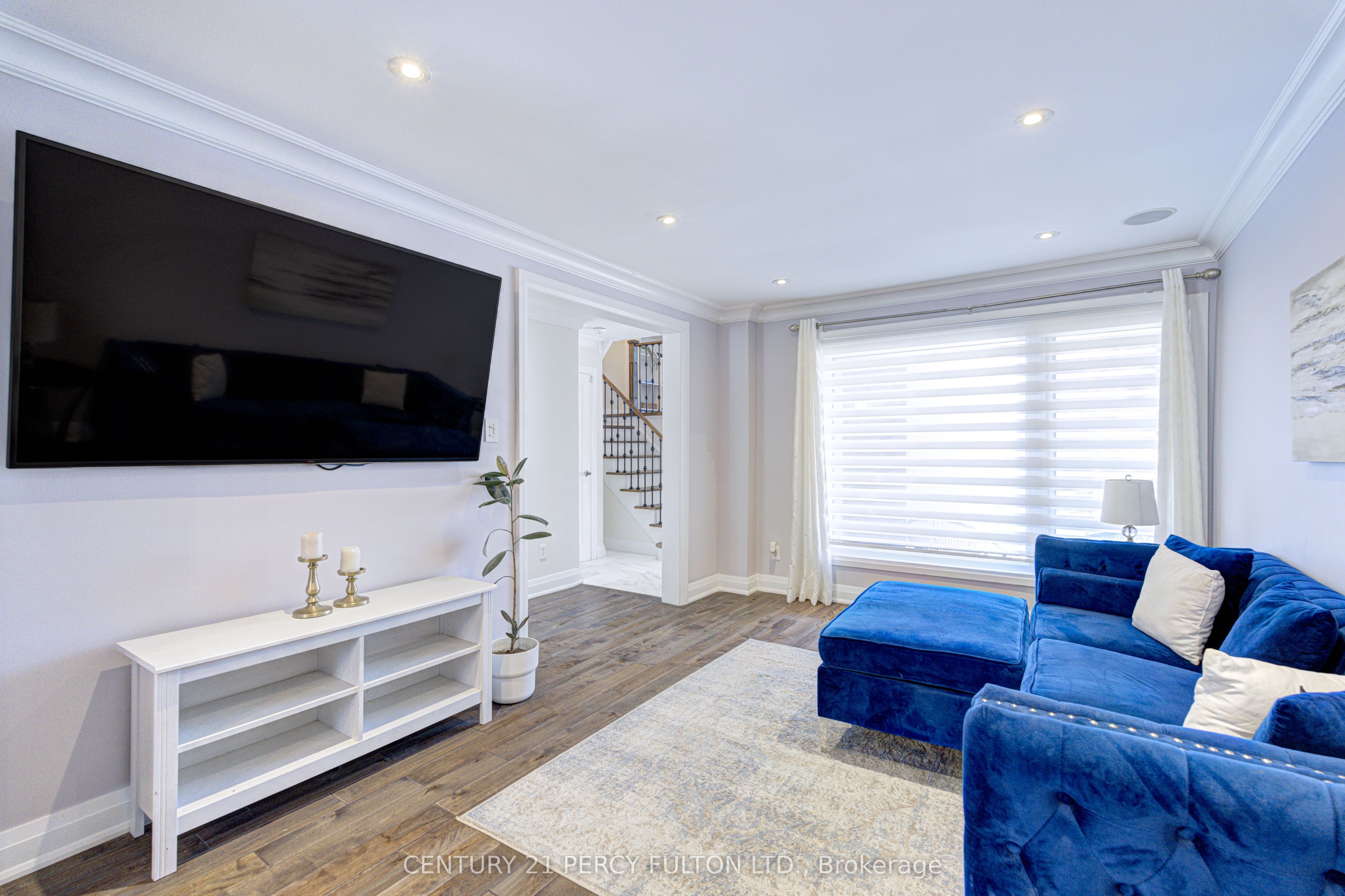 109 Woodcroft Lane Property Photo 8
