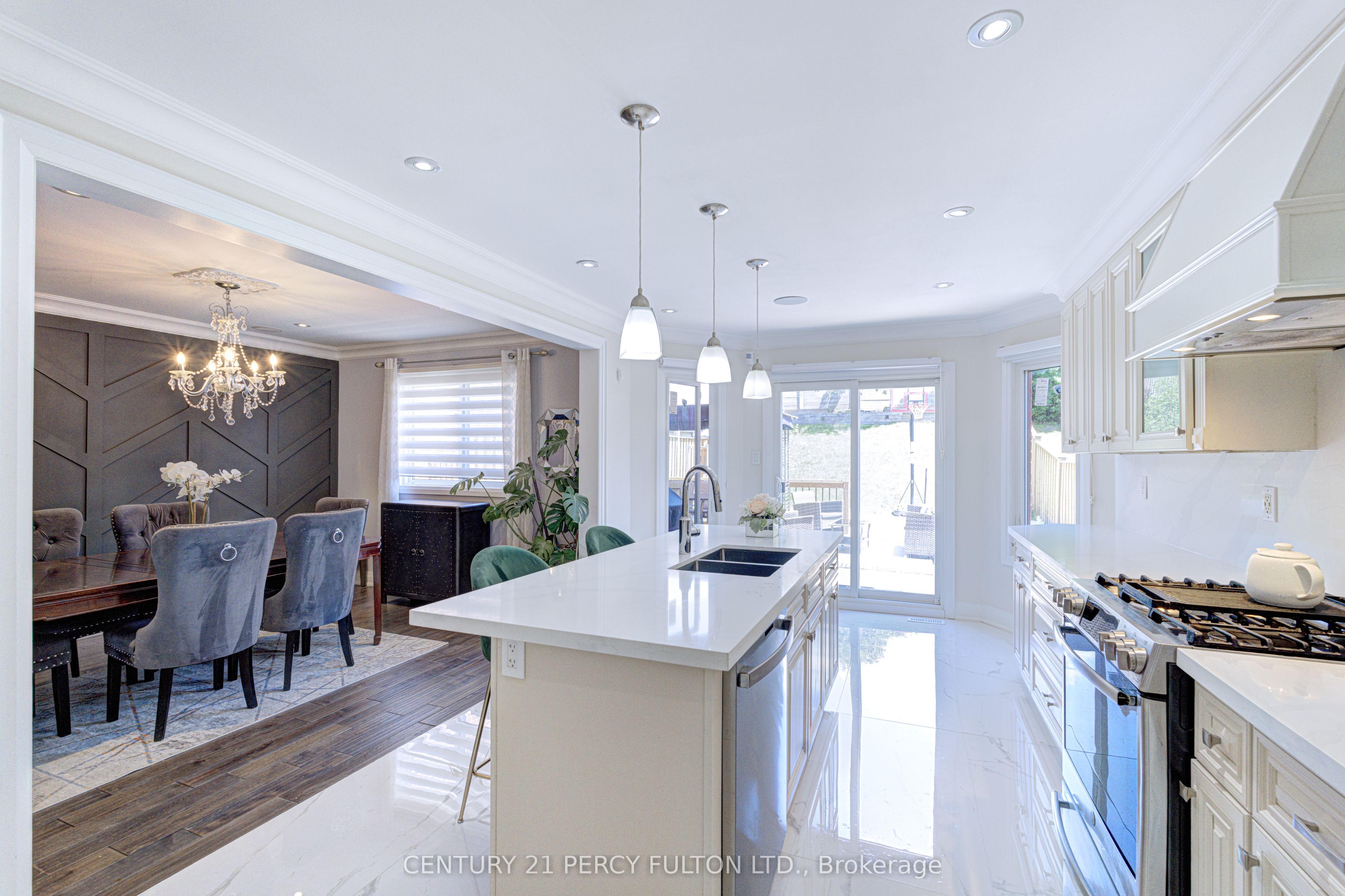 109 Woodcroft Lane Property Photo 18