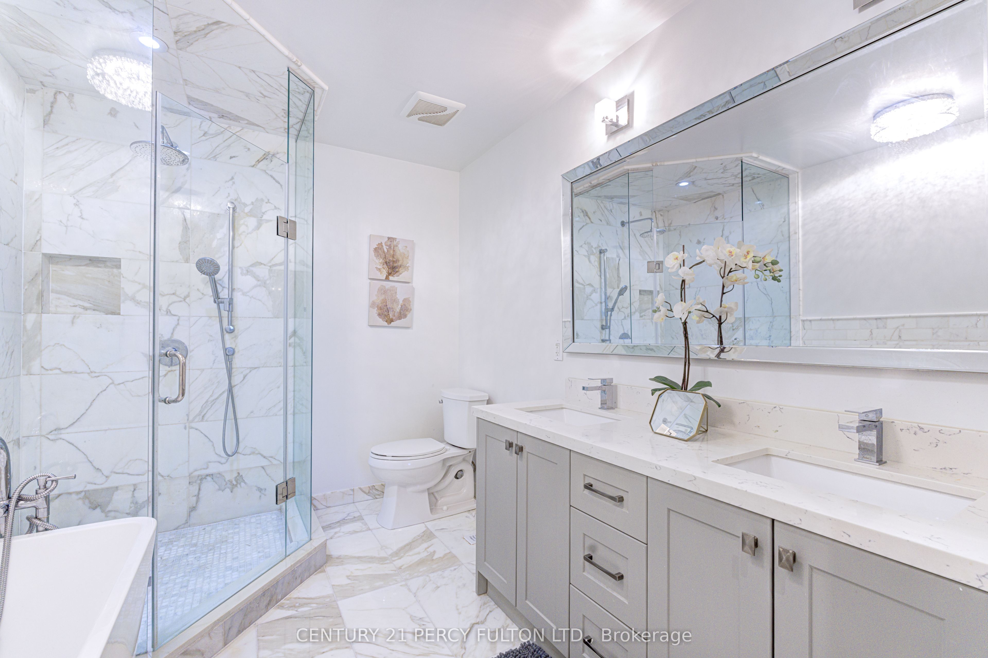 109 Woodcroft Lane Property Photo 33
