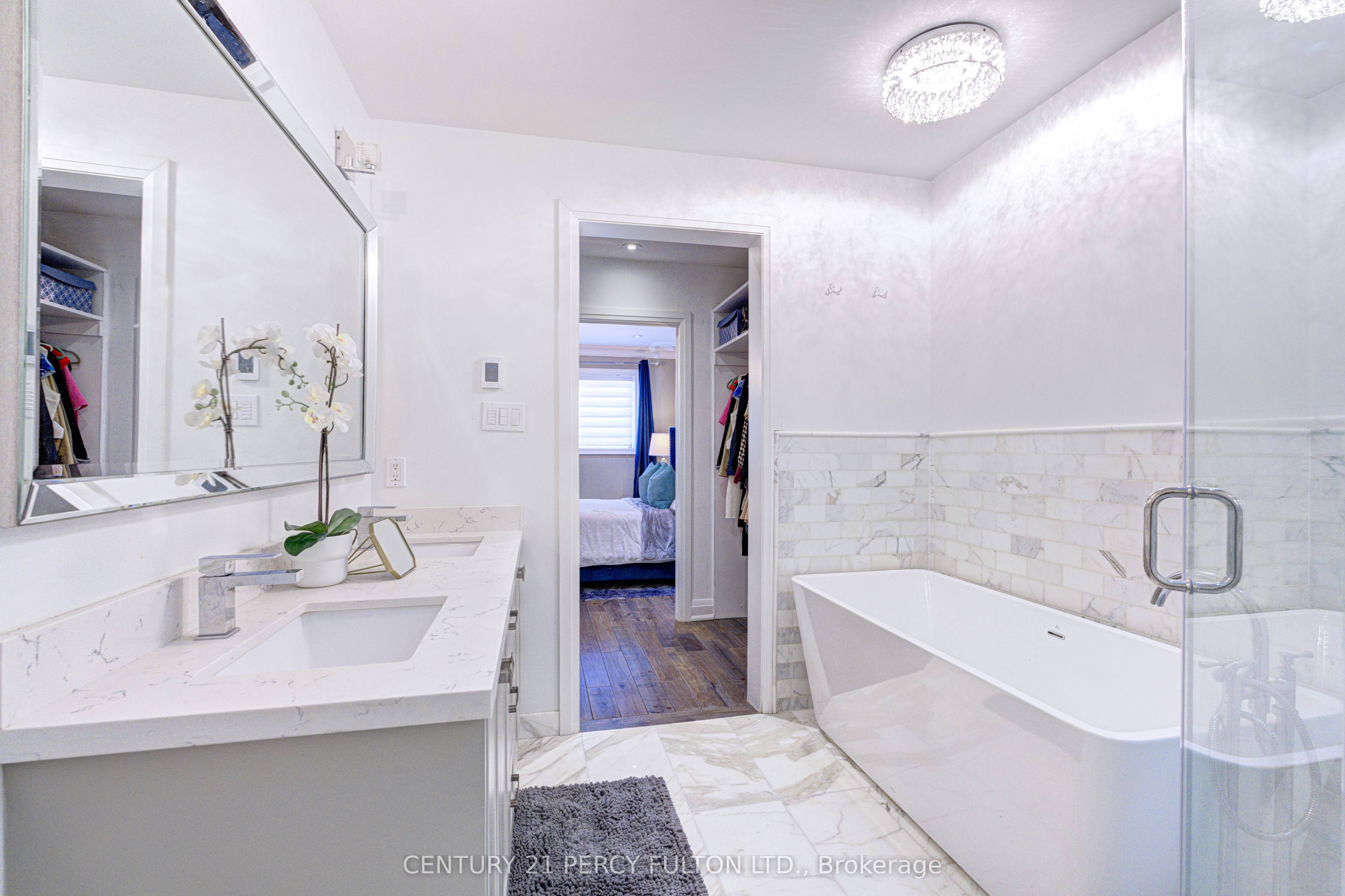 109 Woodcroft Lane Property Photo 34