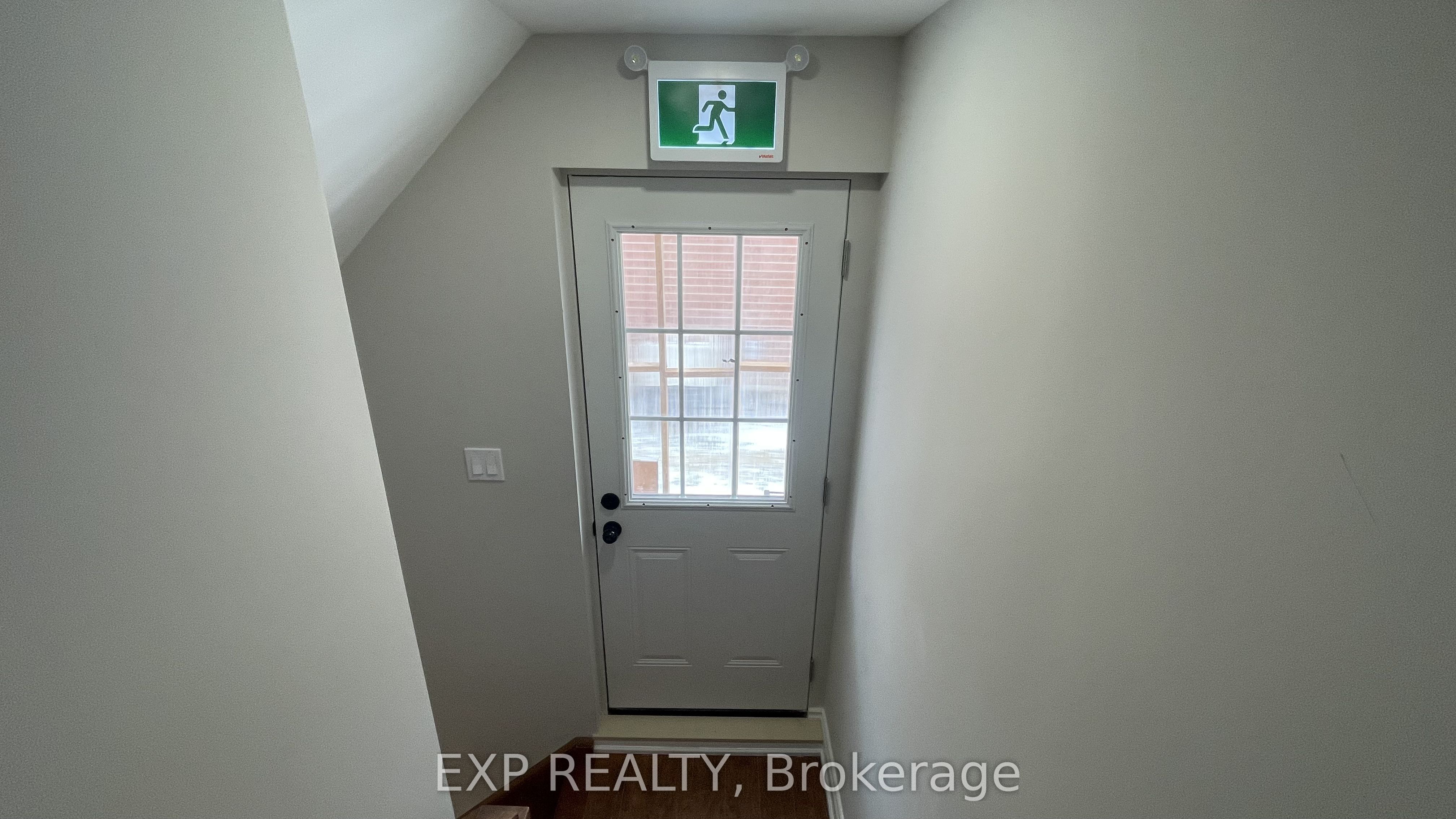 94 Lensmith Drive Basement Property Photo 13
