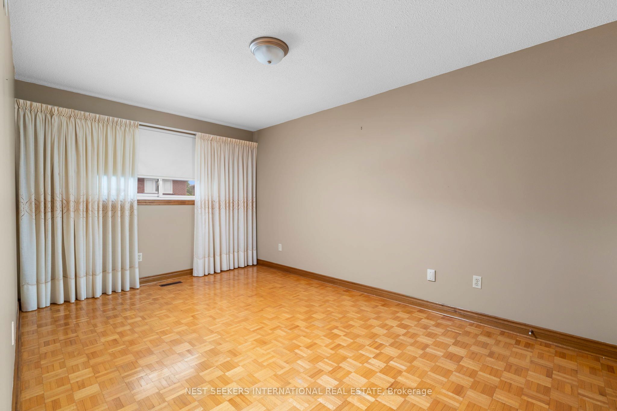 19 Kaiser Drive Property Photo 33