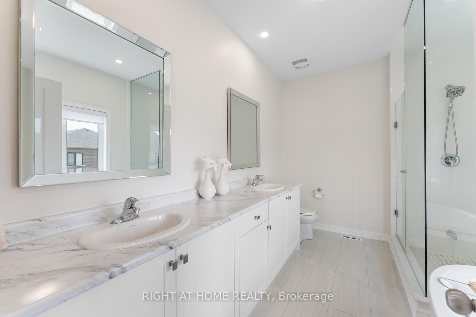 42 Alistair Crescent Property Photo 28
