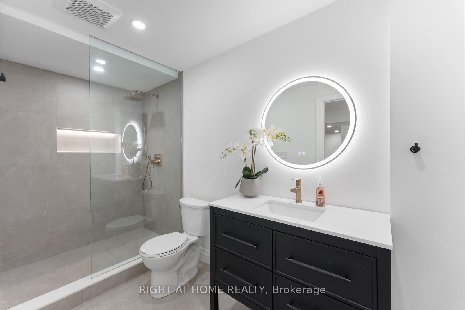 42 Alistair Crescent Property Photo 44
