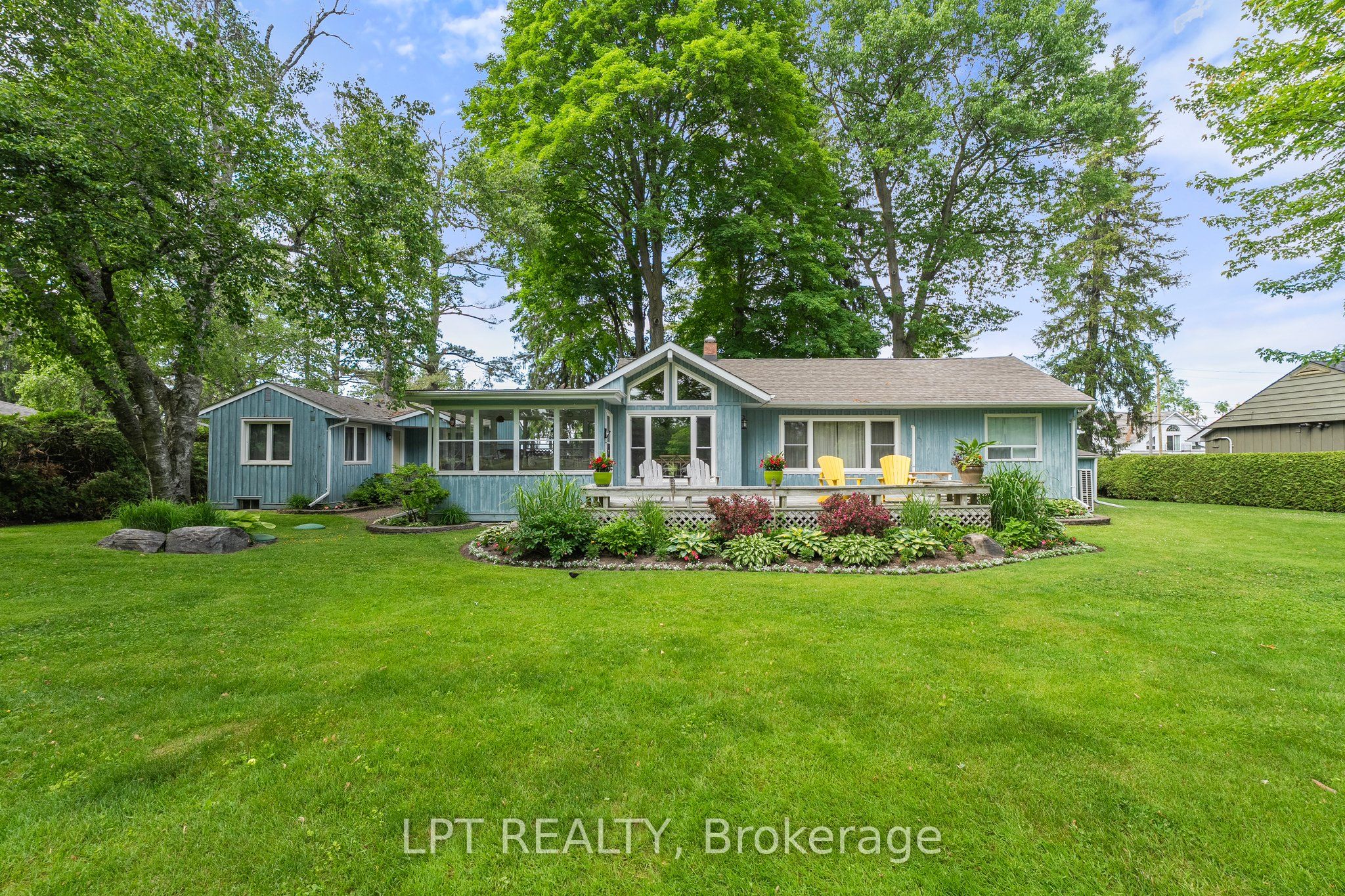 101 Hedge Road Property Photo 1