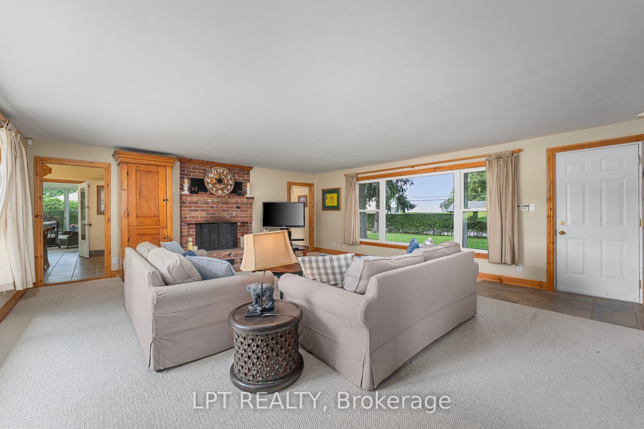101 Hedge Road Property Photo 9