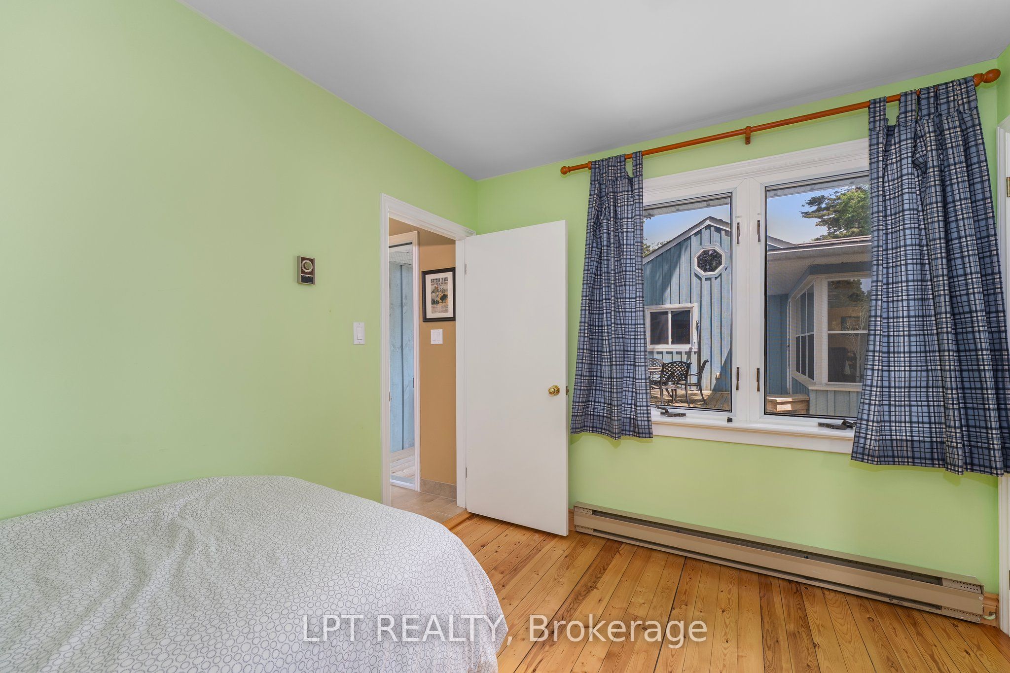 101 Hedge Road Property Photo 33