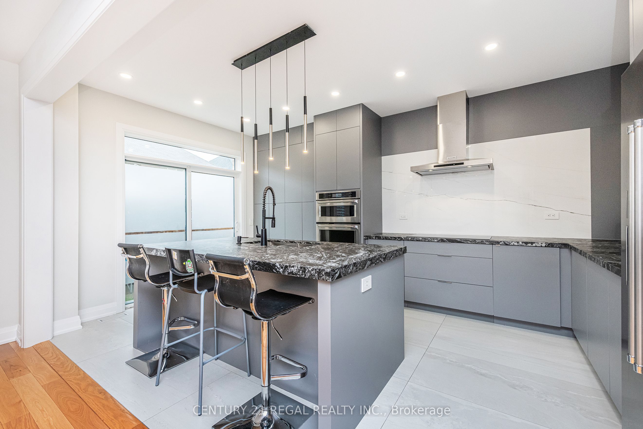 13 Neilly Terrace Property Photo 1