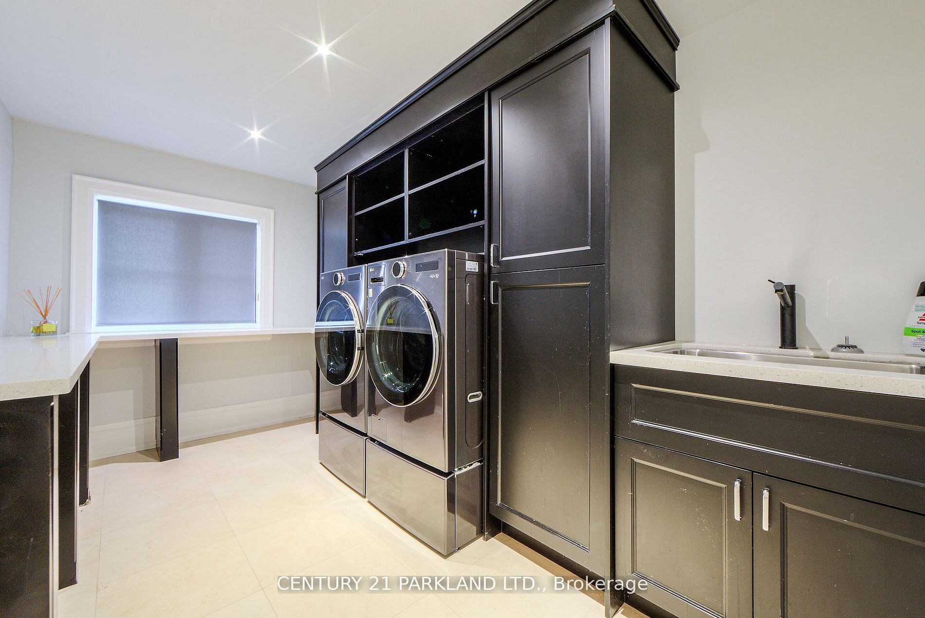 16 Flatbush Avenue Property Photo 18