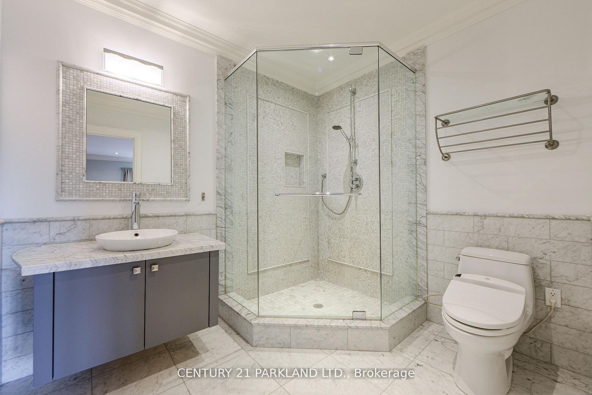 16 Flatbush Avenue Property Photo 19