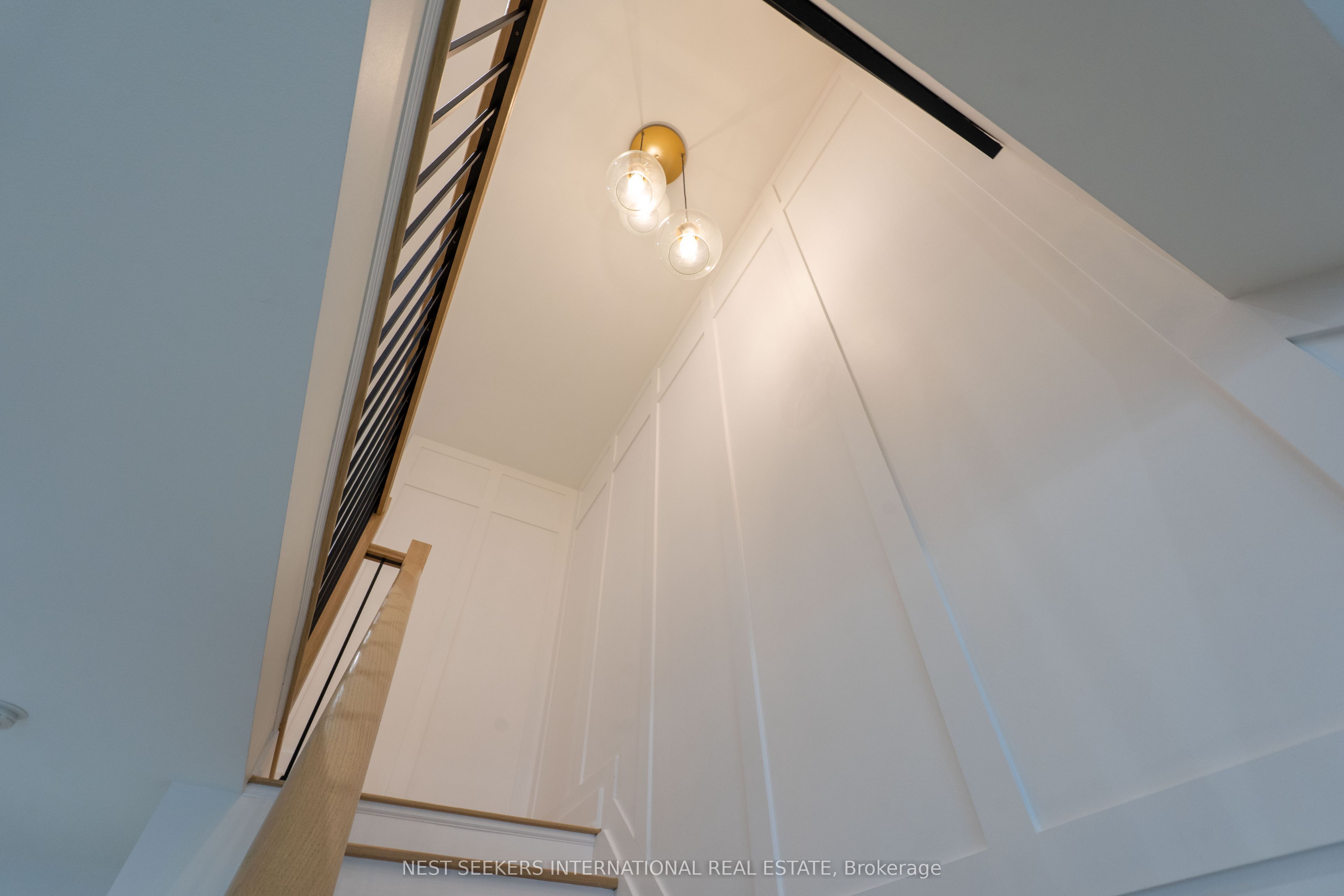 233 Venice Gate Drive Property Photo 8