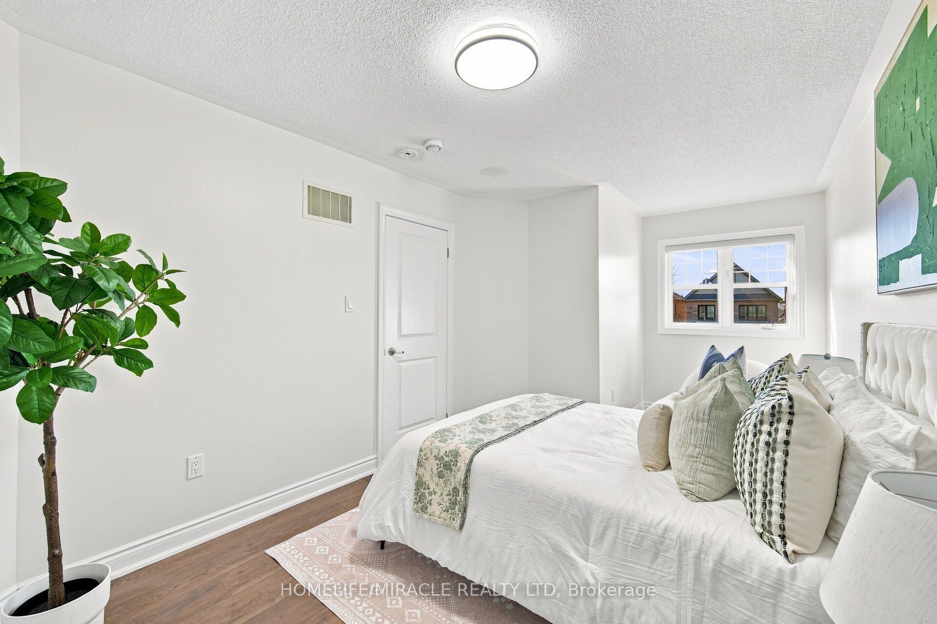 14 Zenith Avenue Property Photo 25