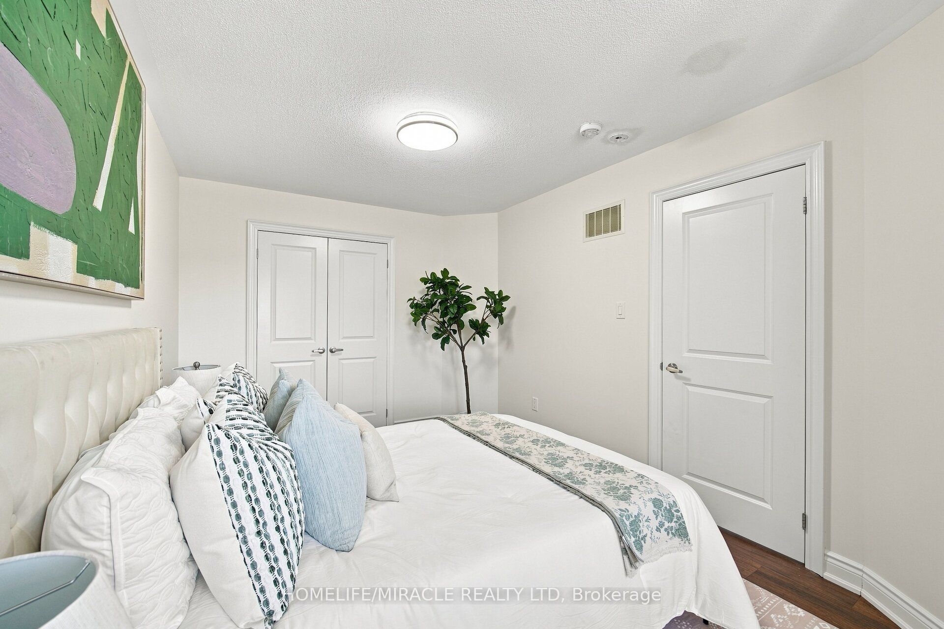 14 Zenith Avenue Property Photo 26