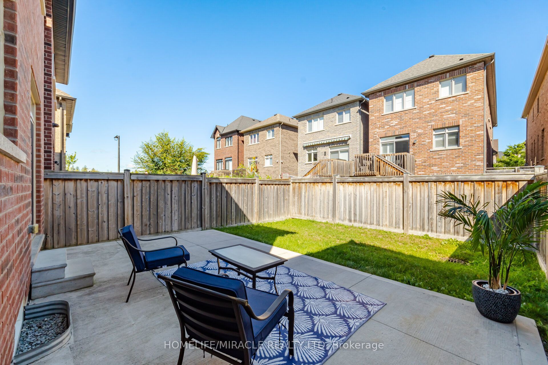 14 Zenith Avenue Property Photo 32