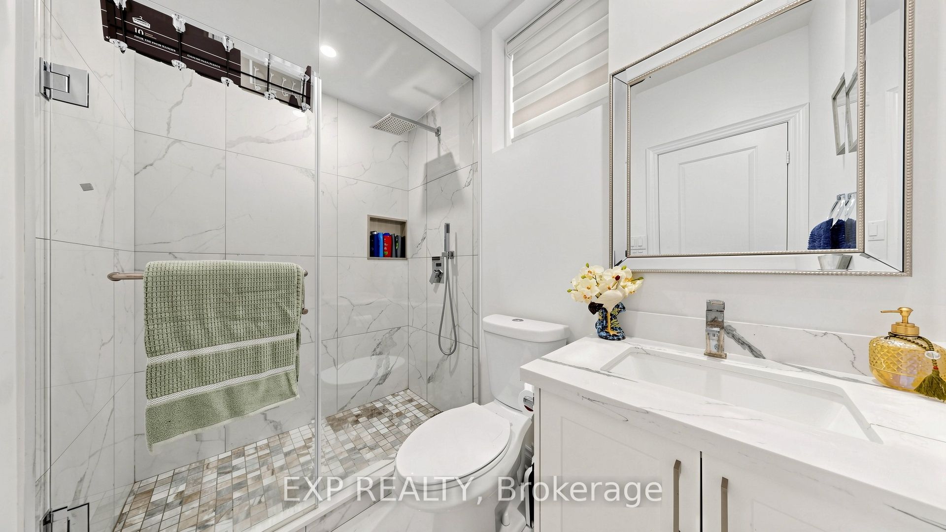 34 Buttonleaf Crescent Property Photo 37