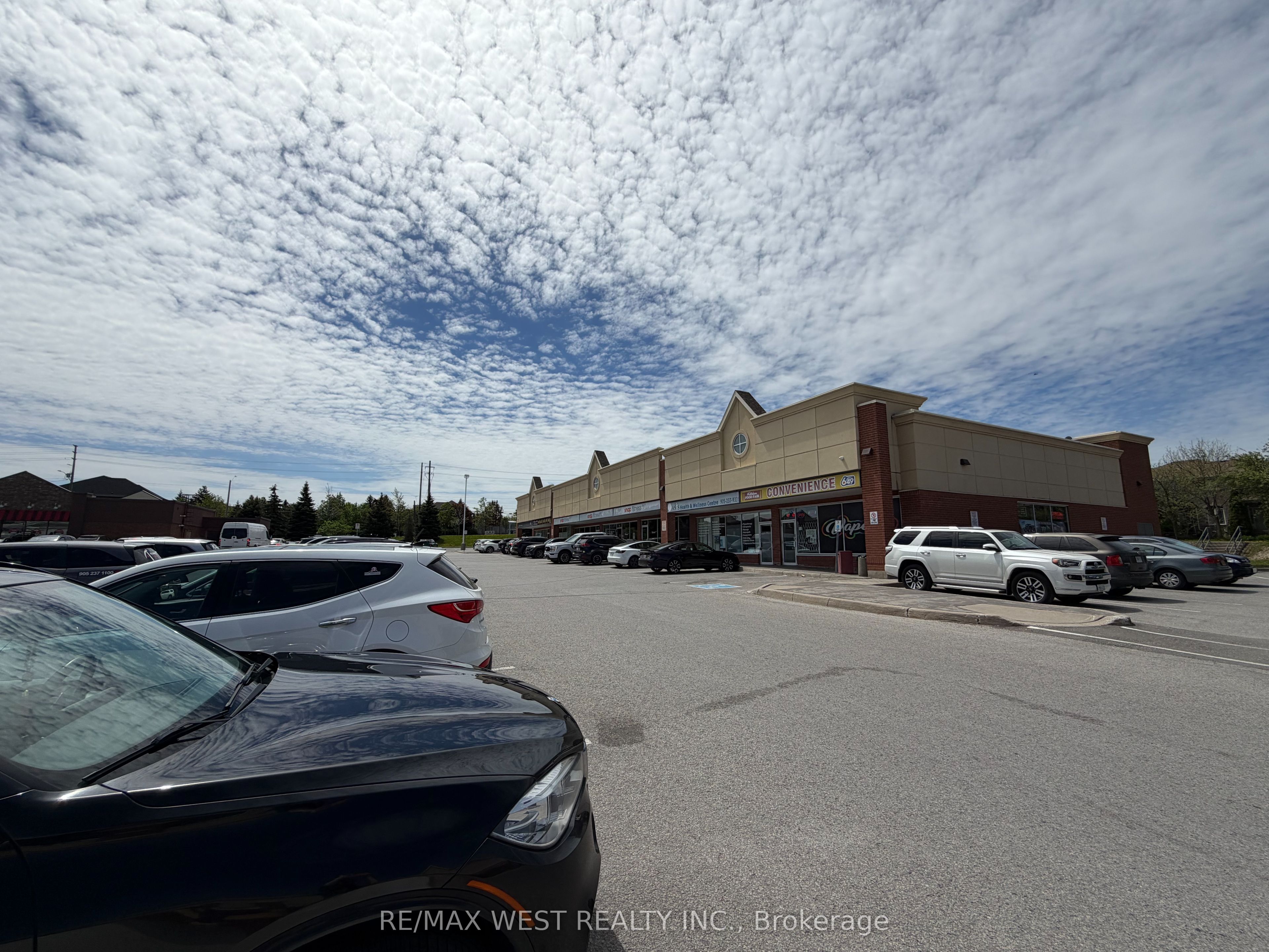 1390 Major Mackenzie Drive E A4 Rm#1 Property Photo 14
