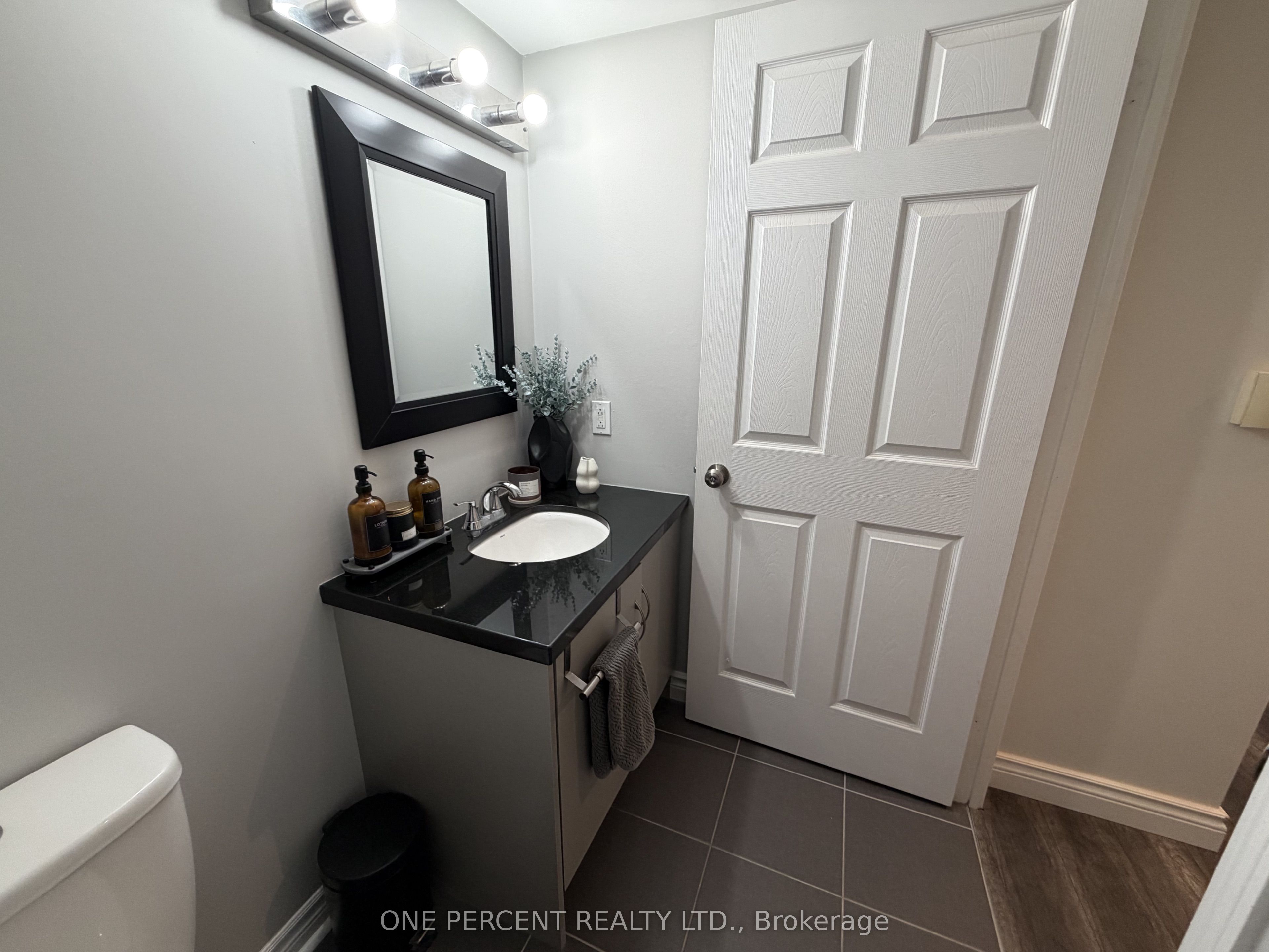 3 Ellesmere Street 607 Property Photo 6