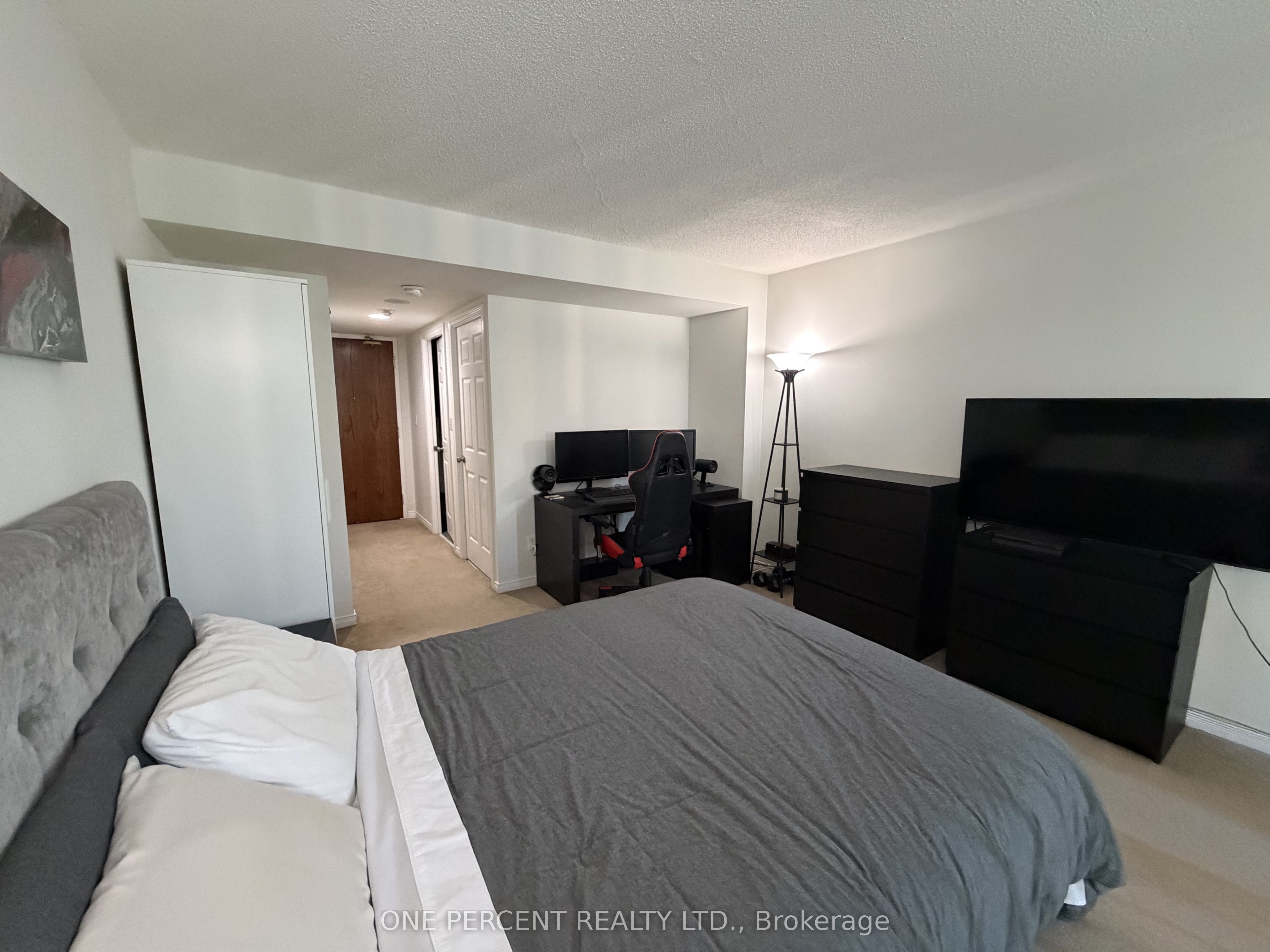 3 Ellesmere Street 607 Property Photo 20