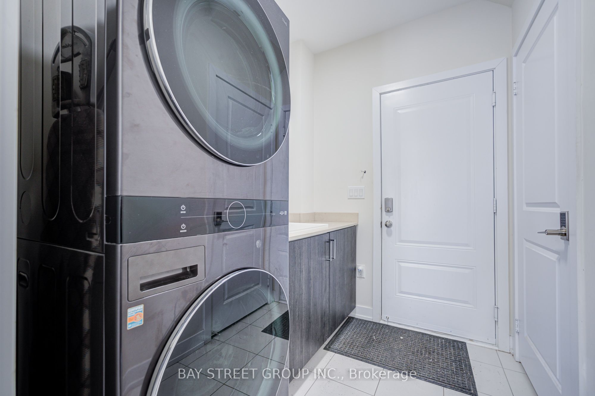 51 Credit Lane Property Photo 7