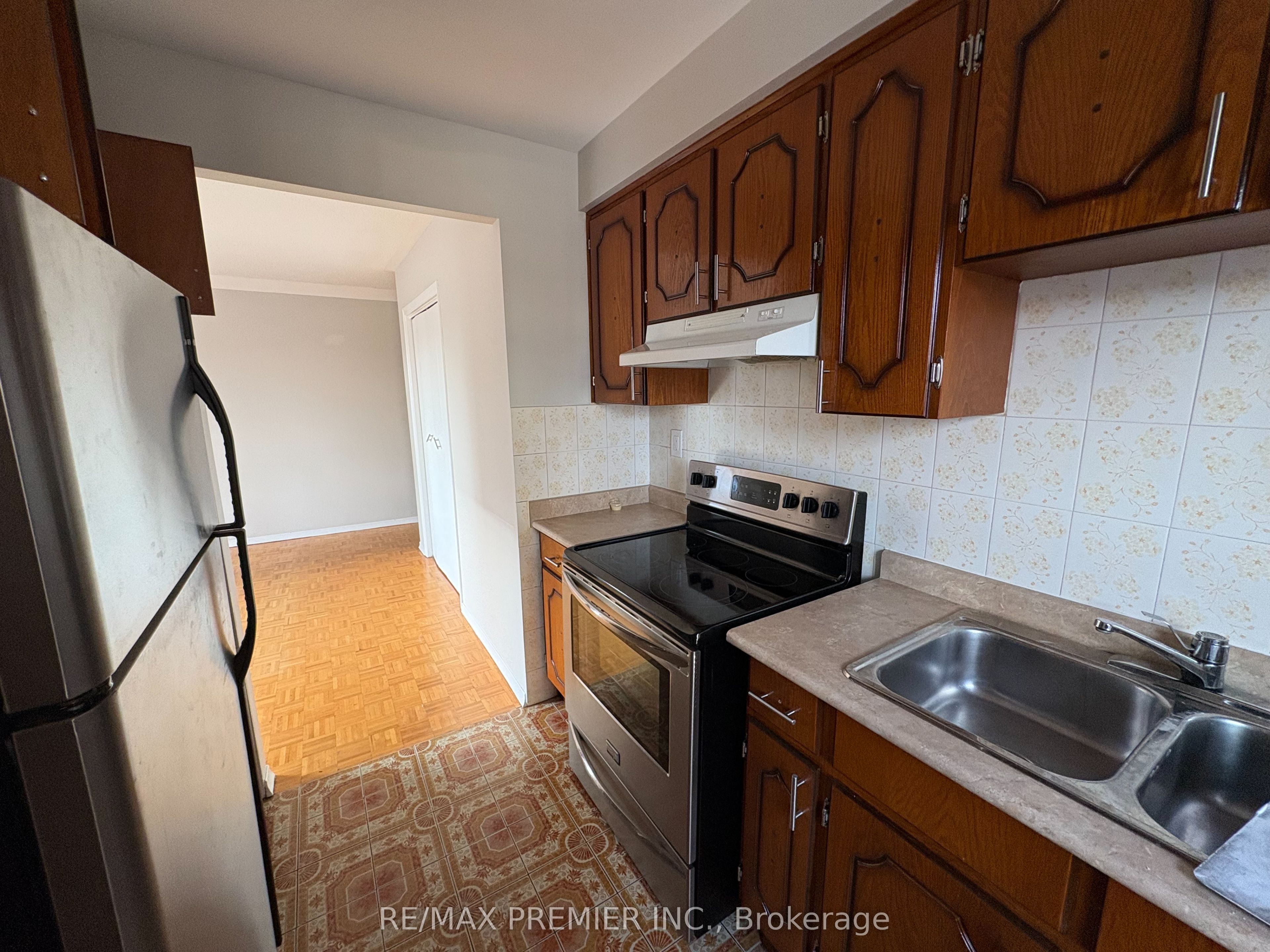 7955 Kipling Avenue 2 Property Photo 3