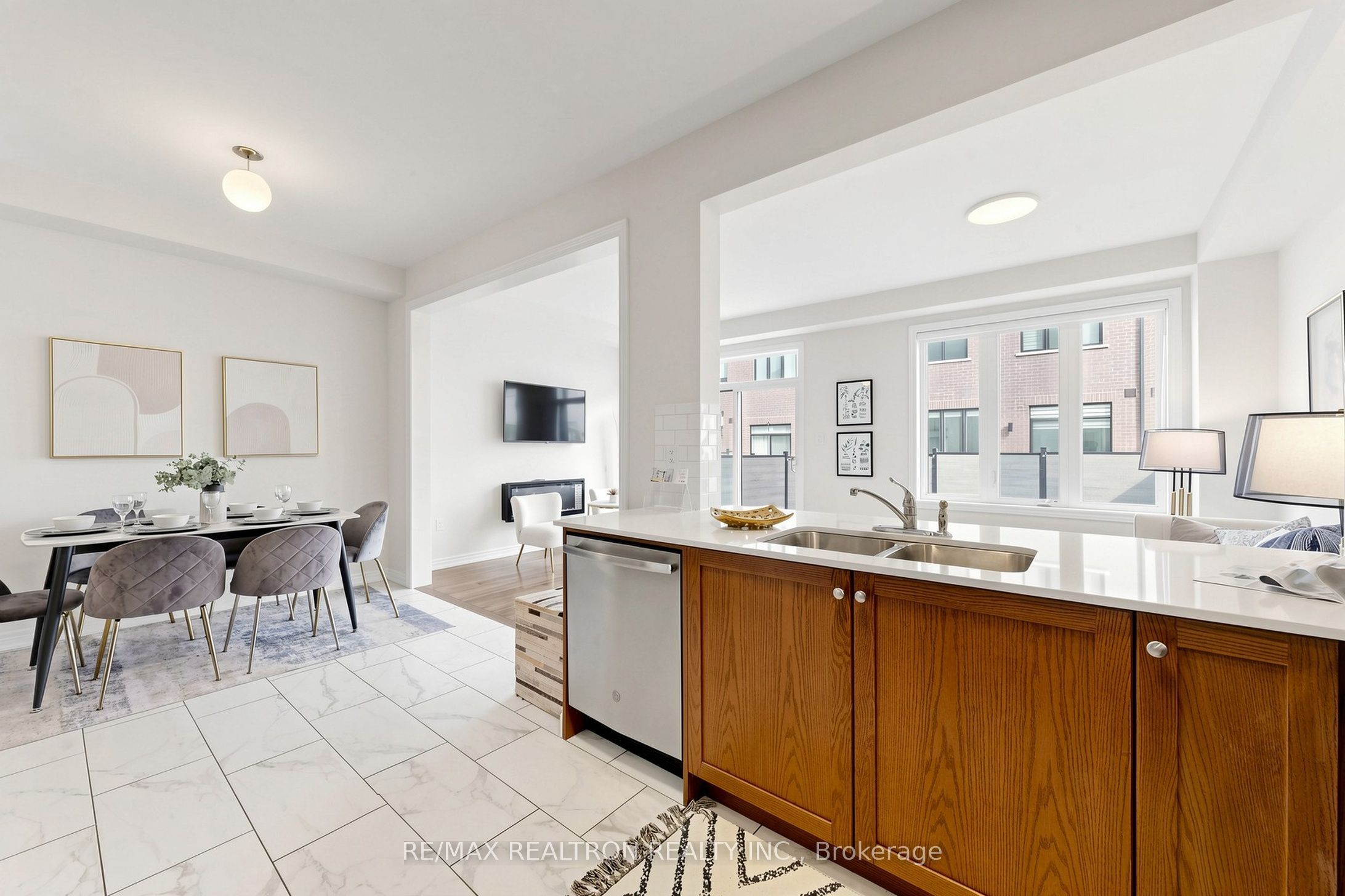8 Hewison Avenue Property Photo 15