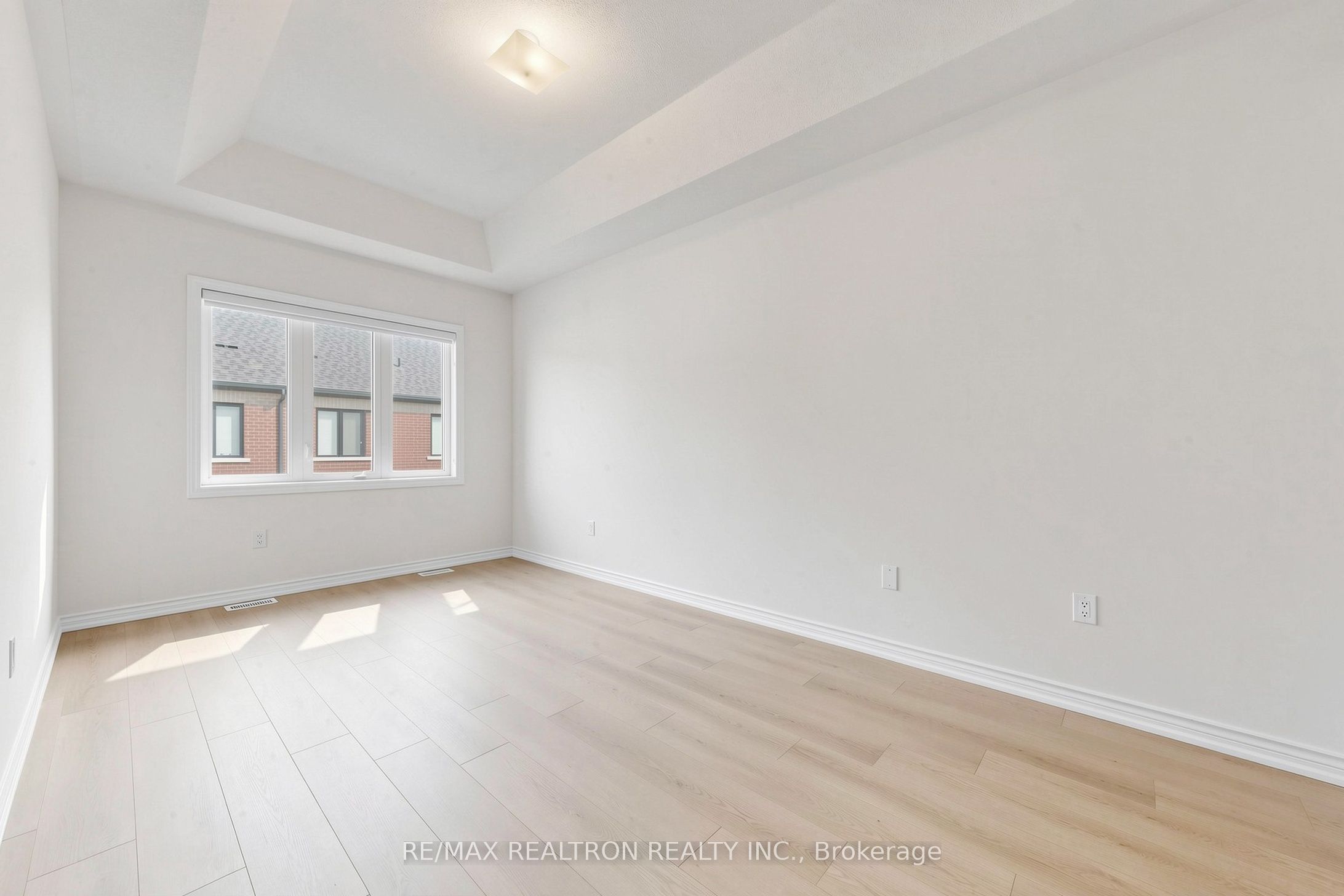 8 Hewison Avenue Property Photo 20