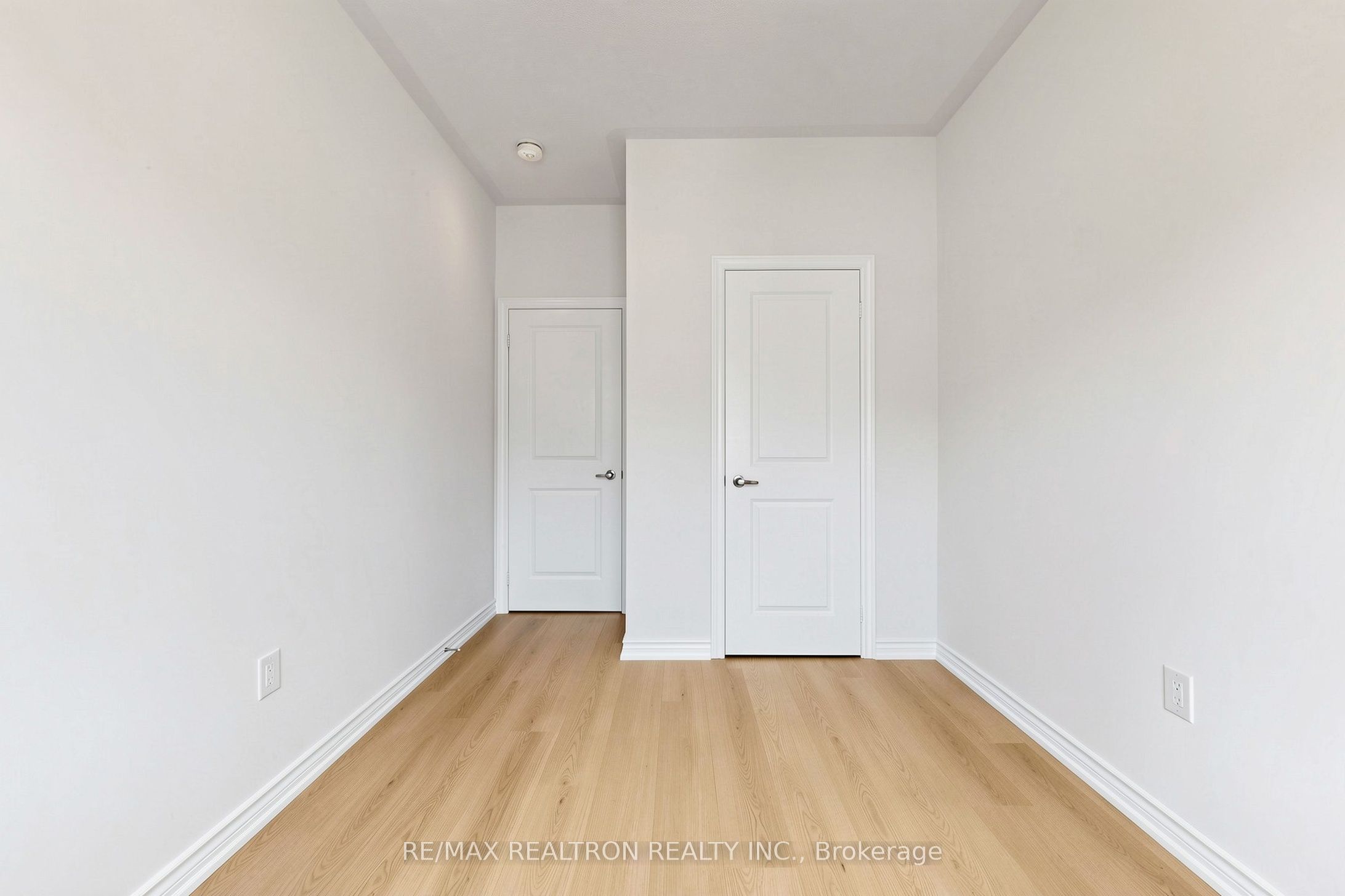 8 Hewison Avenue Property Photo 30