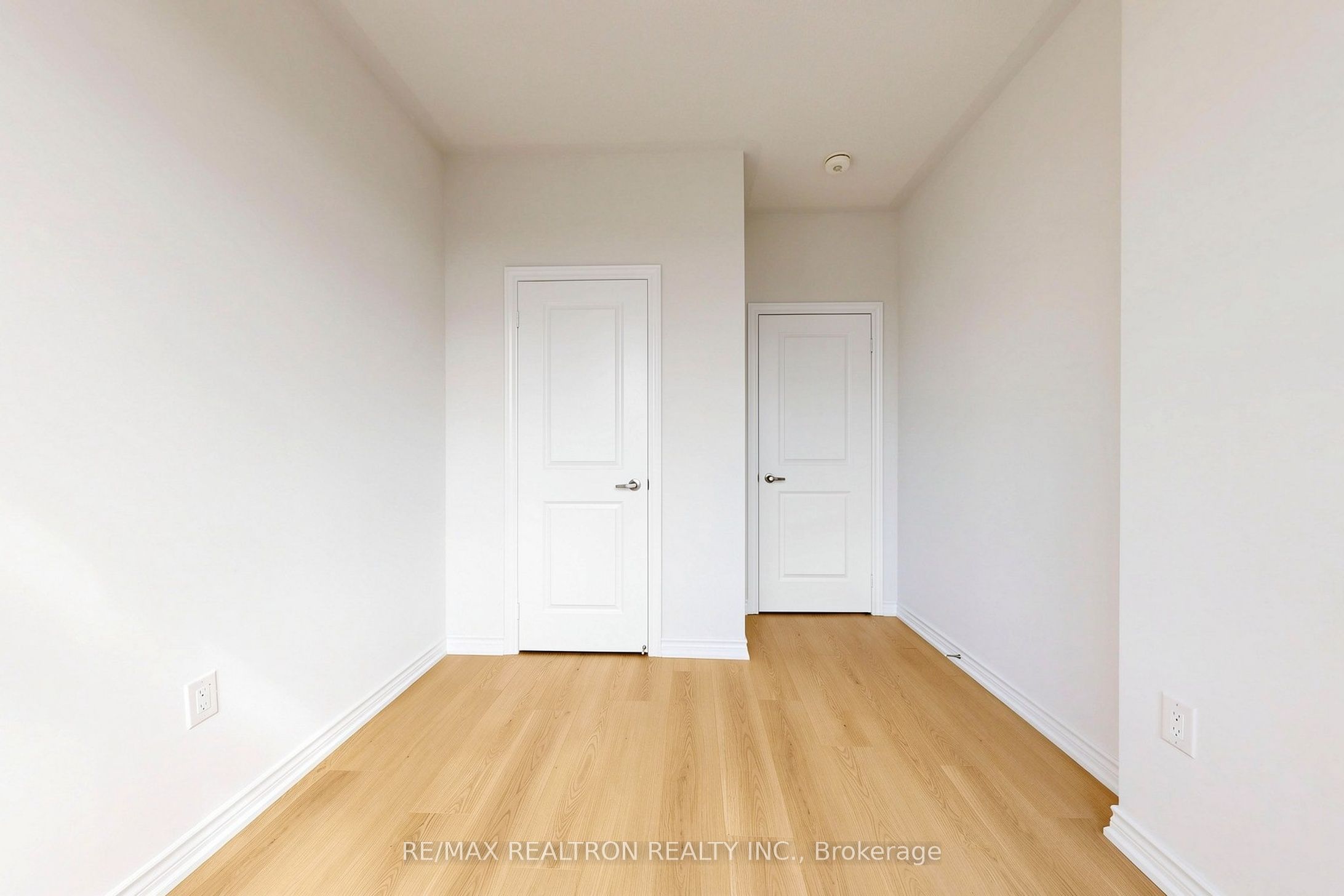 8 Hewison Avenue Property Photo 33