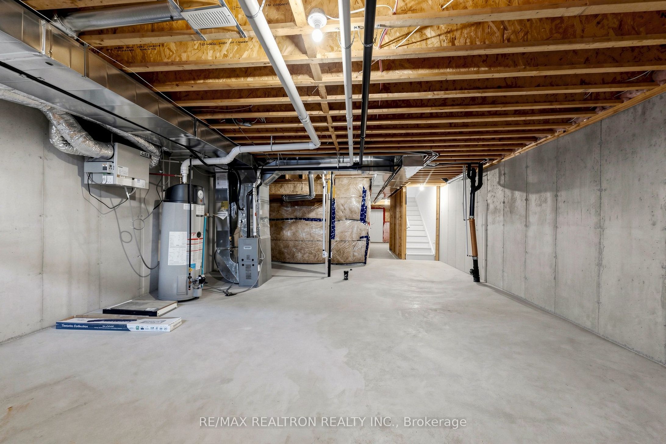 8 Hewison Avenue Property Photo 42