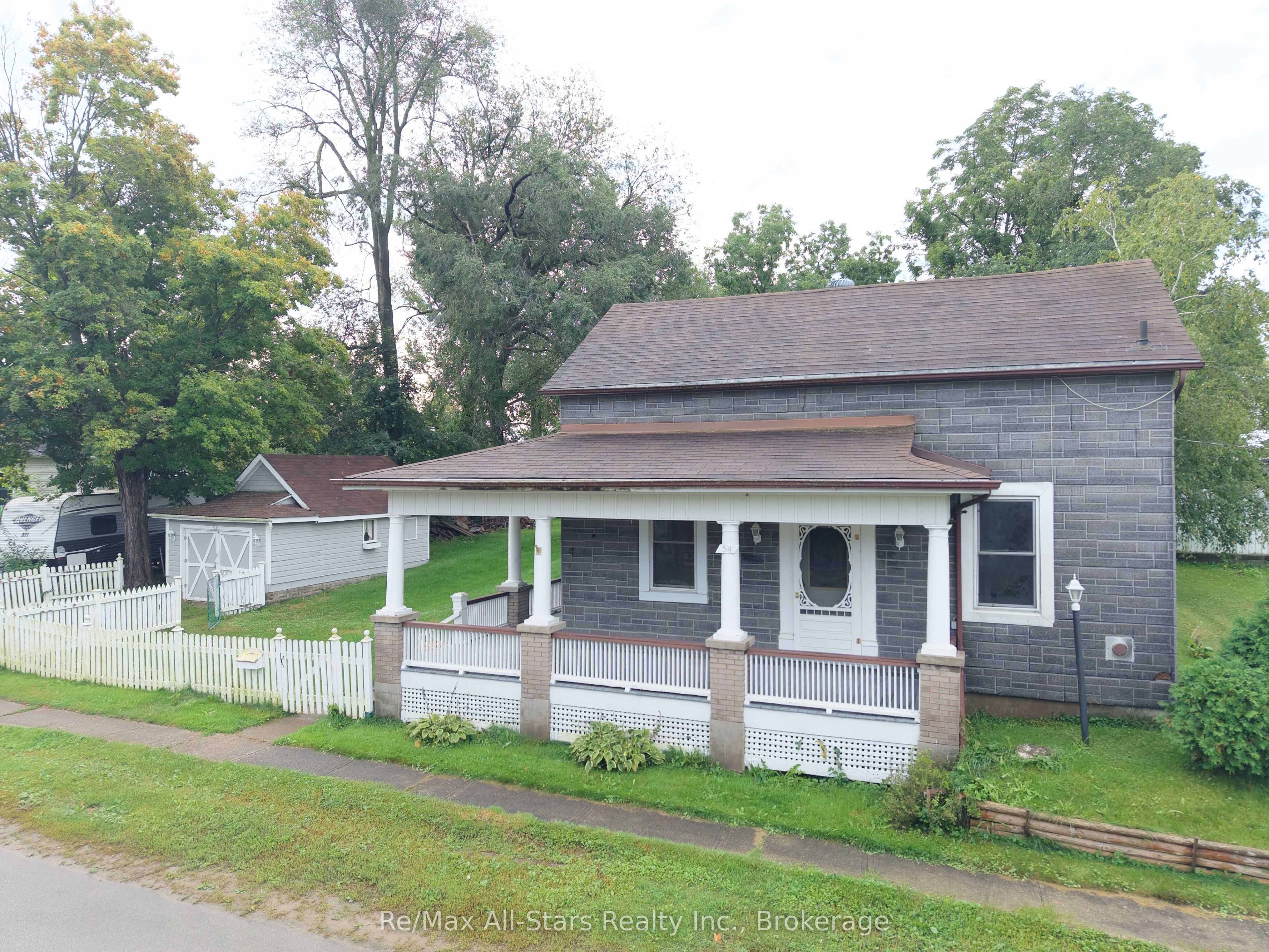 54 Munro Street Property Photo 1