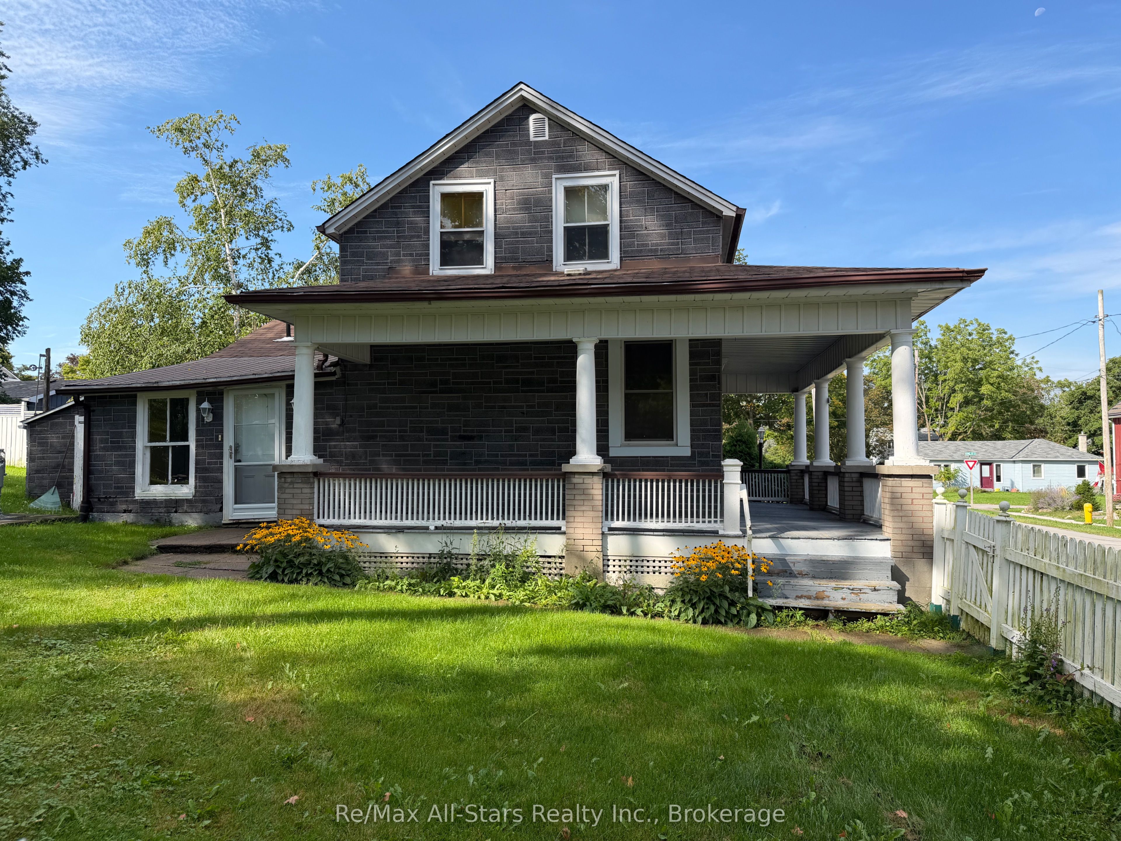 54 Munro Street Property Photo 14