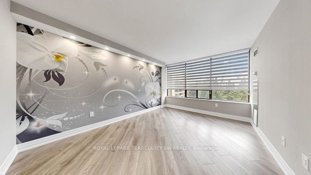 7440 Bathurst Street 512 Property Photo 14