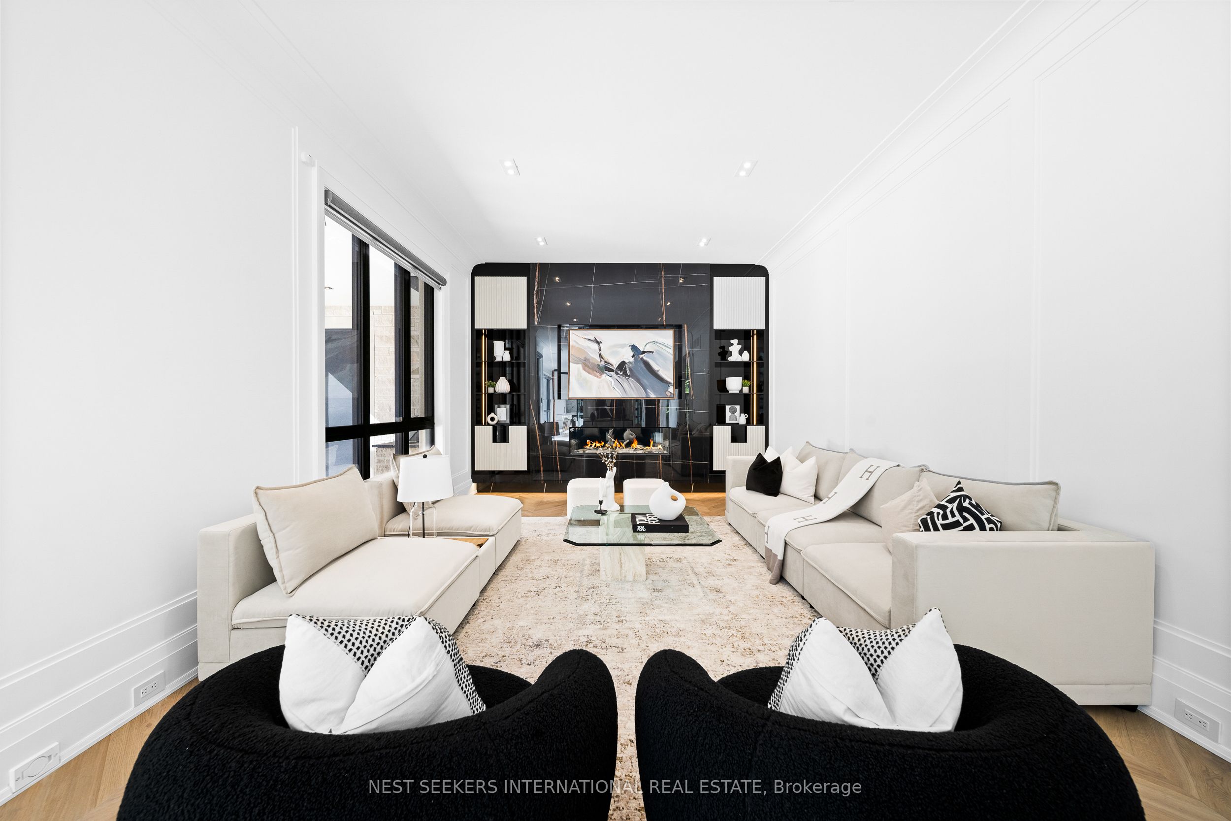36 Waymar Heights Boulevard Property Photo 12