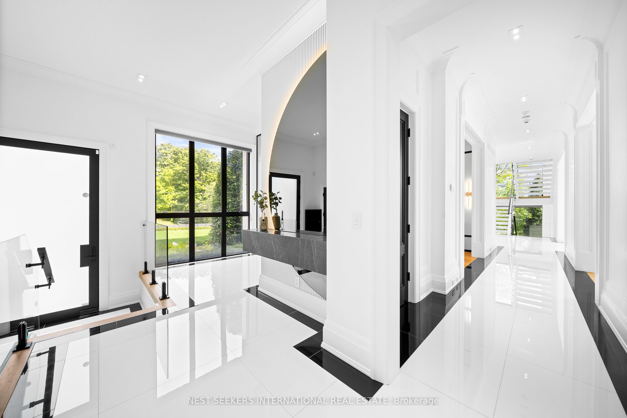 36 Waymar Heights Boulevard Property Photo 14