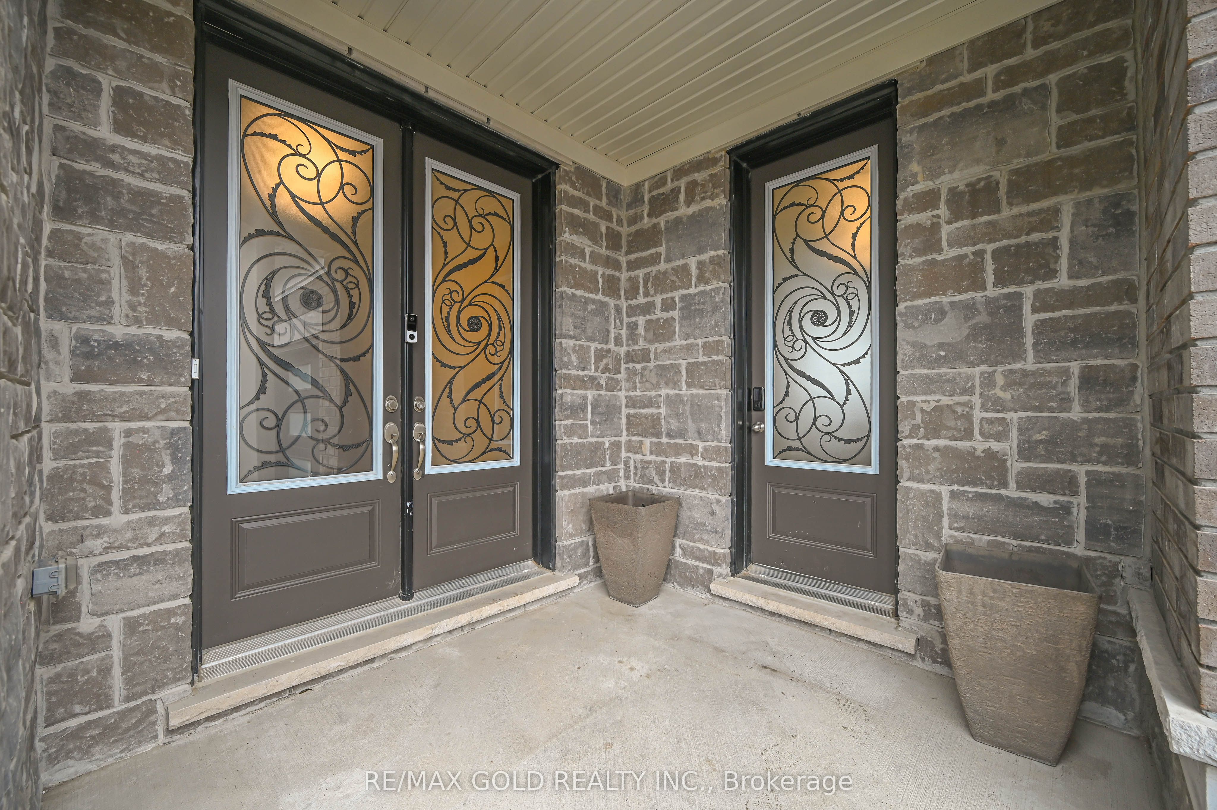 5 Elderberry Way Property Photo 3