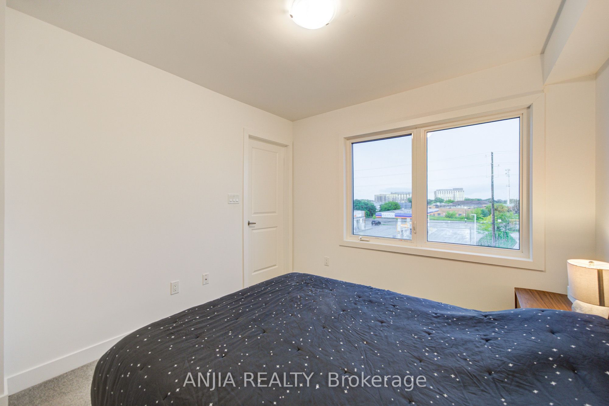 5448 Main Street Property Photo 31