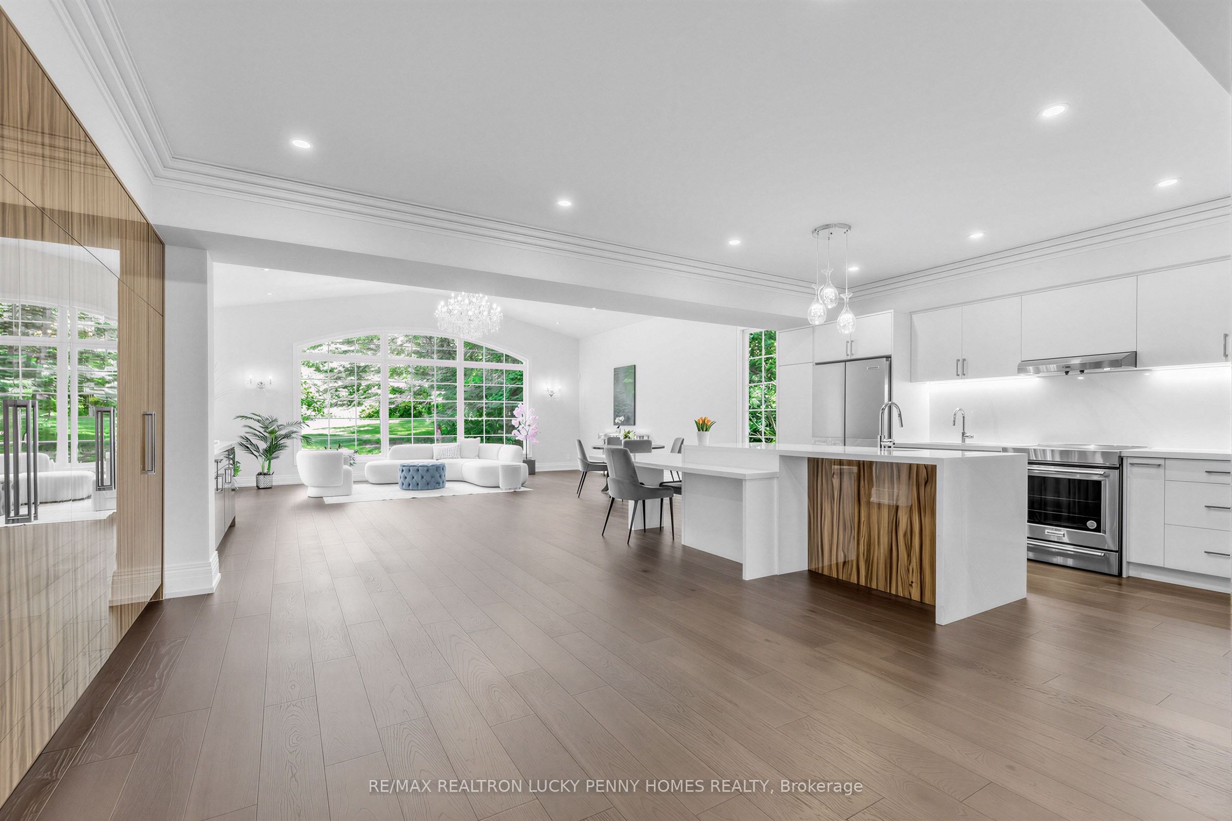 35 Cachet Parkway Property Photo 3