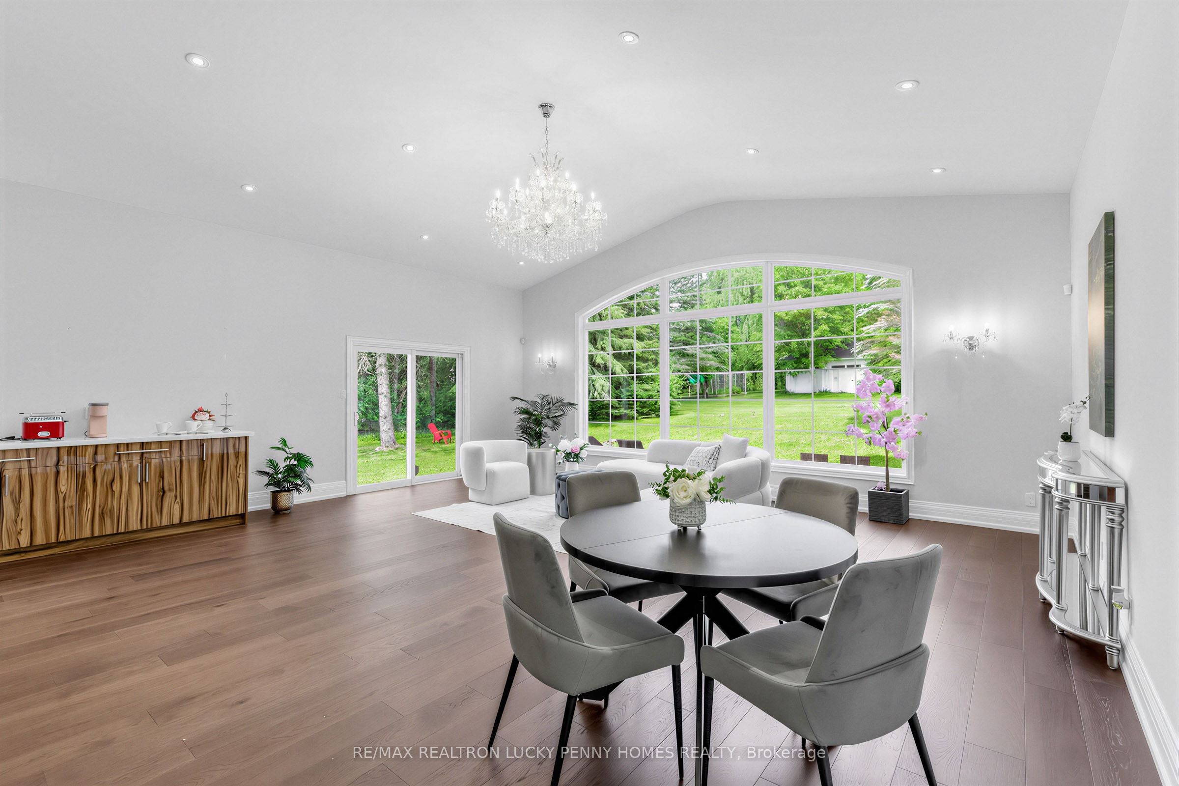 35 Cachet Parkway Property Photo 8