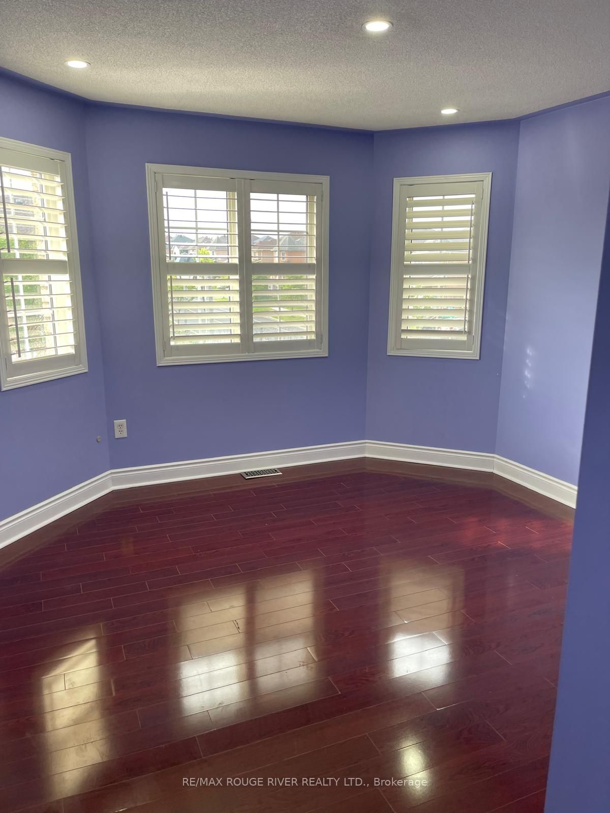 1796 Castlemore Avenue Property Photo 11