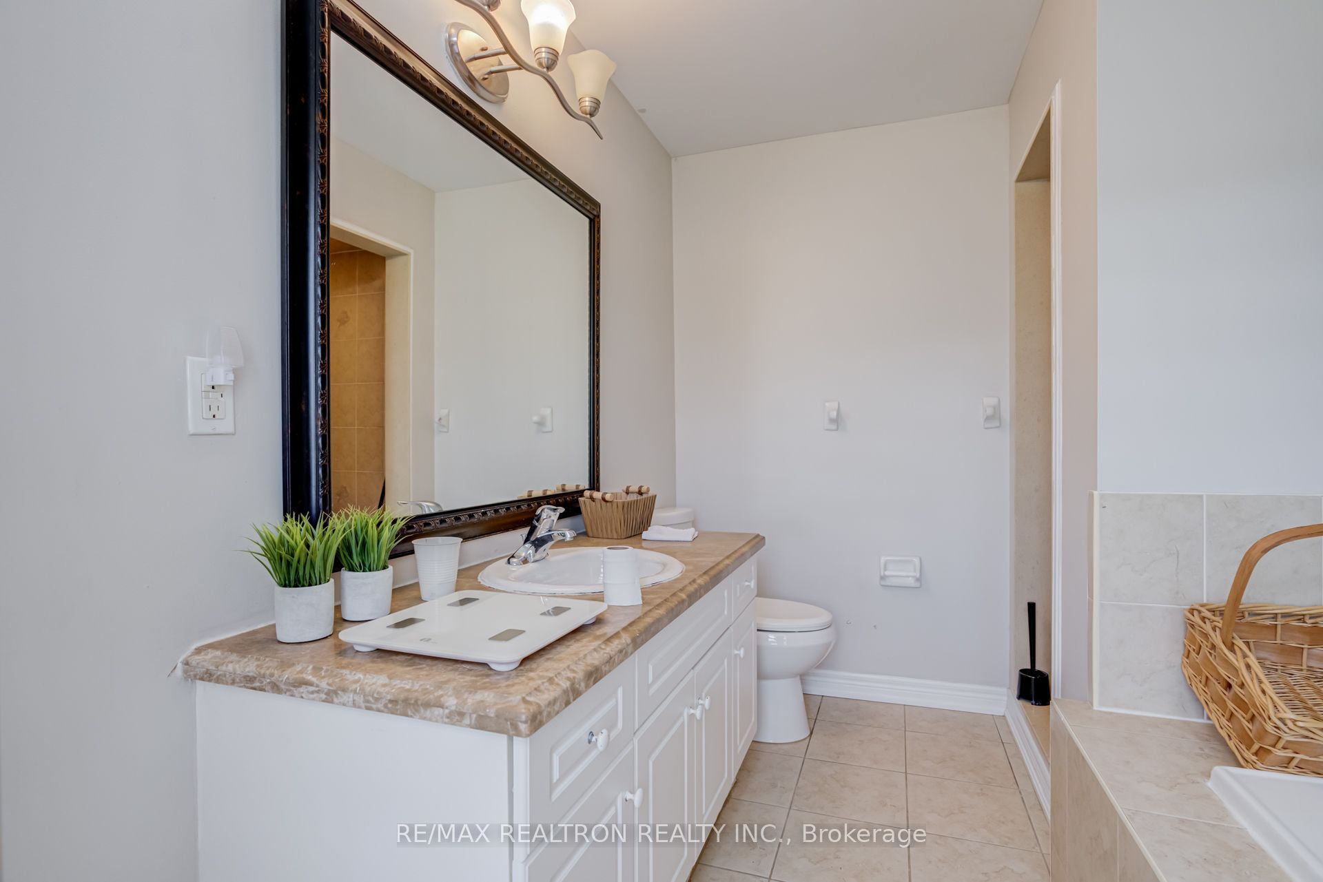 14 Kentview Crescent Property Photo 21