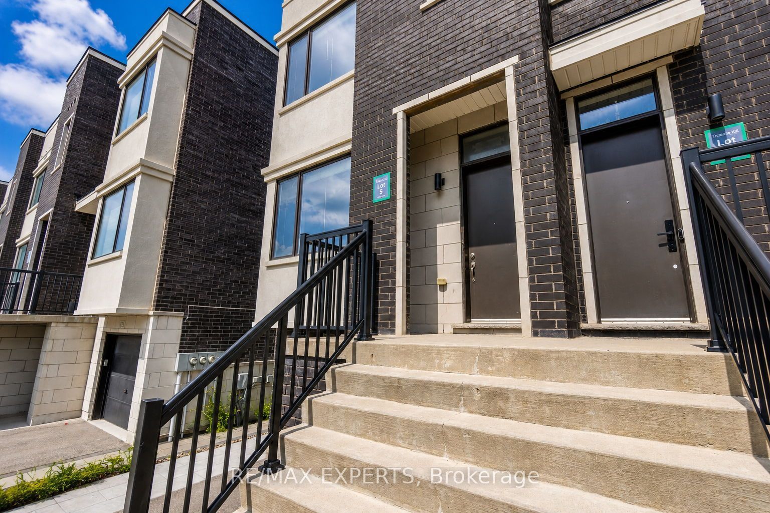176 Sydney Circle Property Photo 6