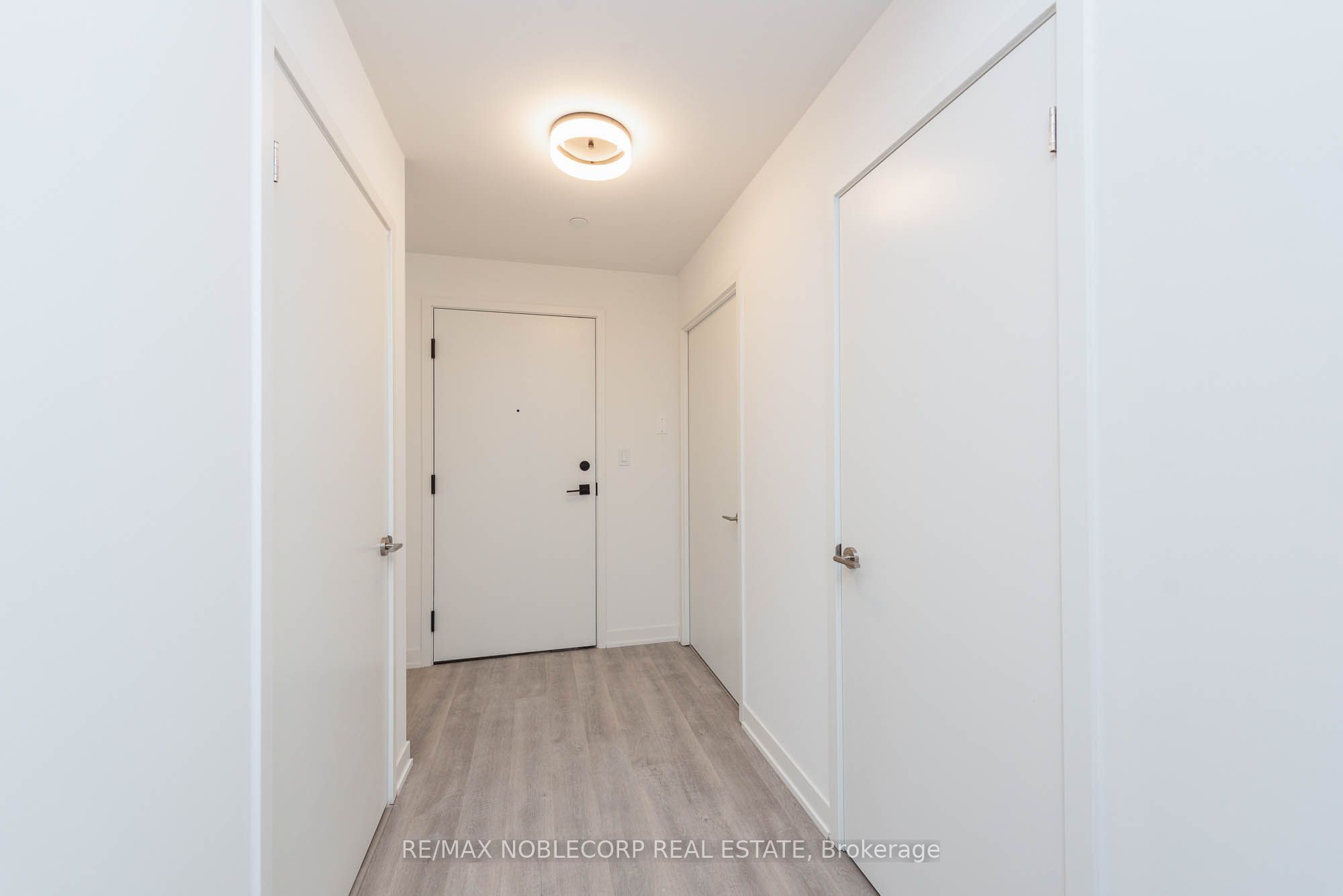 292 Verdale Crossing 812 Property Photo 24