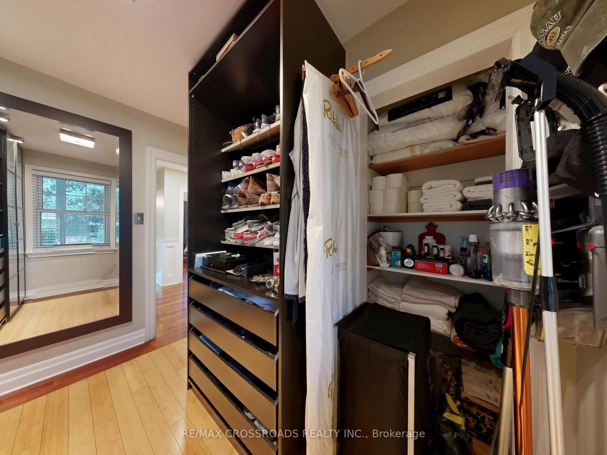 432 Paliser Crescent N Property Photo 26