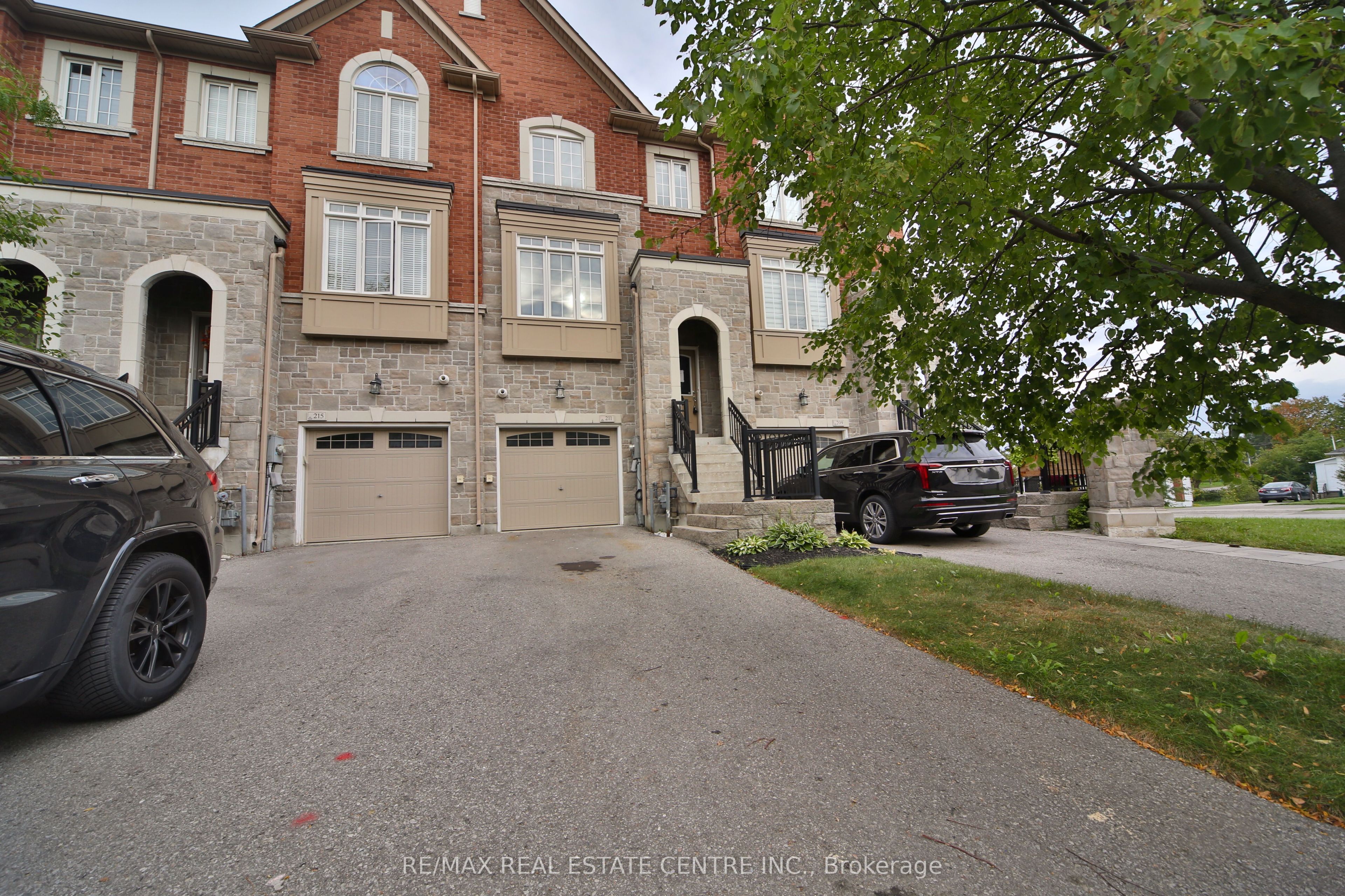 211 Appleton Court Property Photo 1