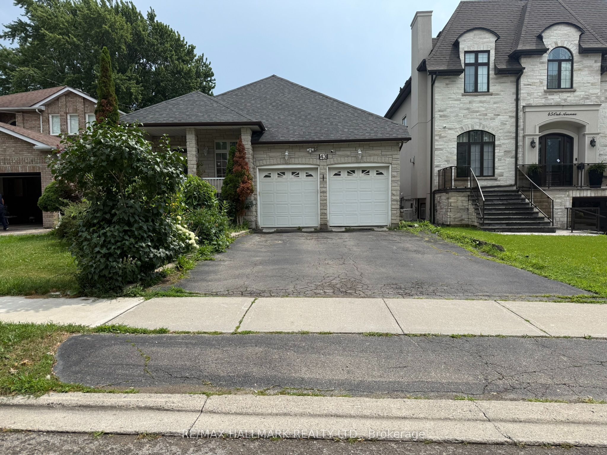 43 Oak Avenue Property Photo 2