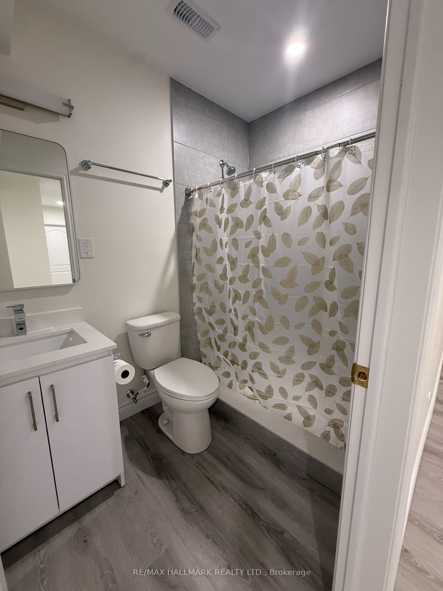 43 Oak Avenue Property Photo 8
