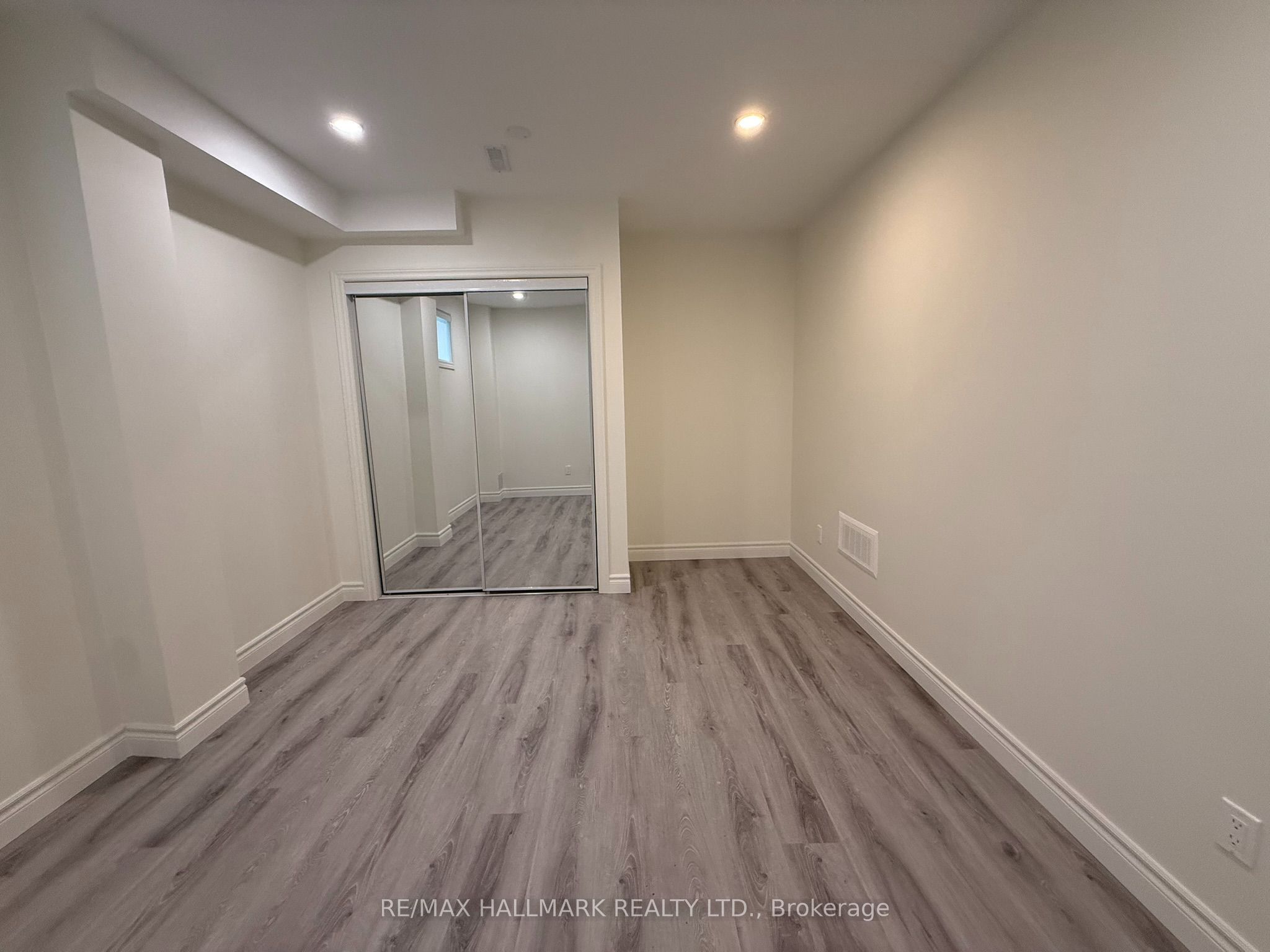 43 Oak Avenue Property Photo 19