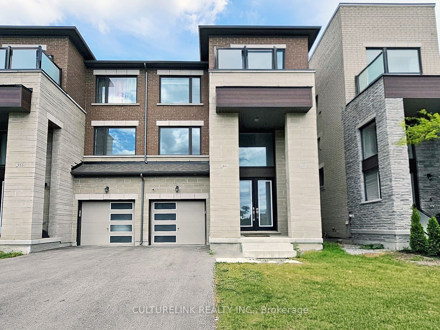 551 New England Court Property Photo 1