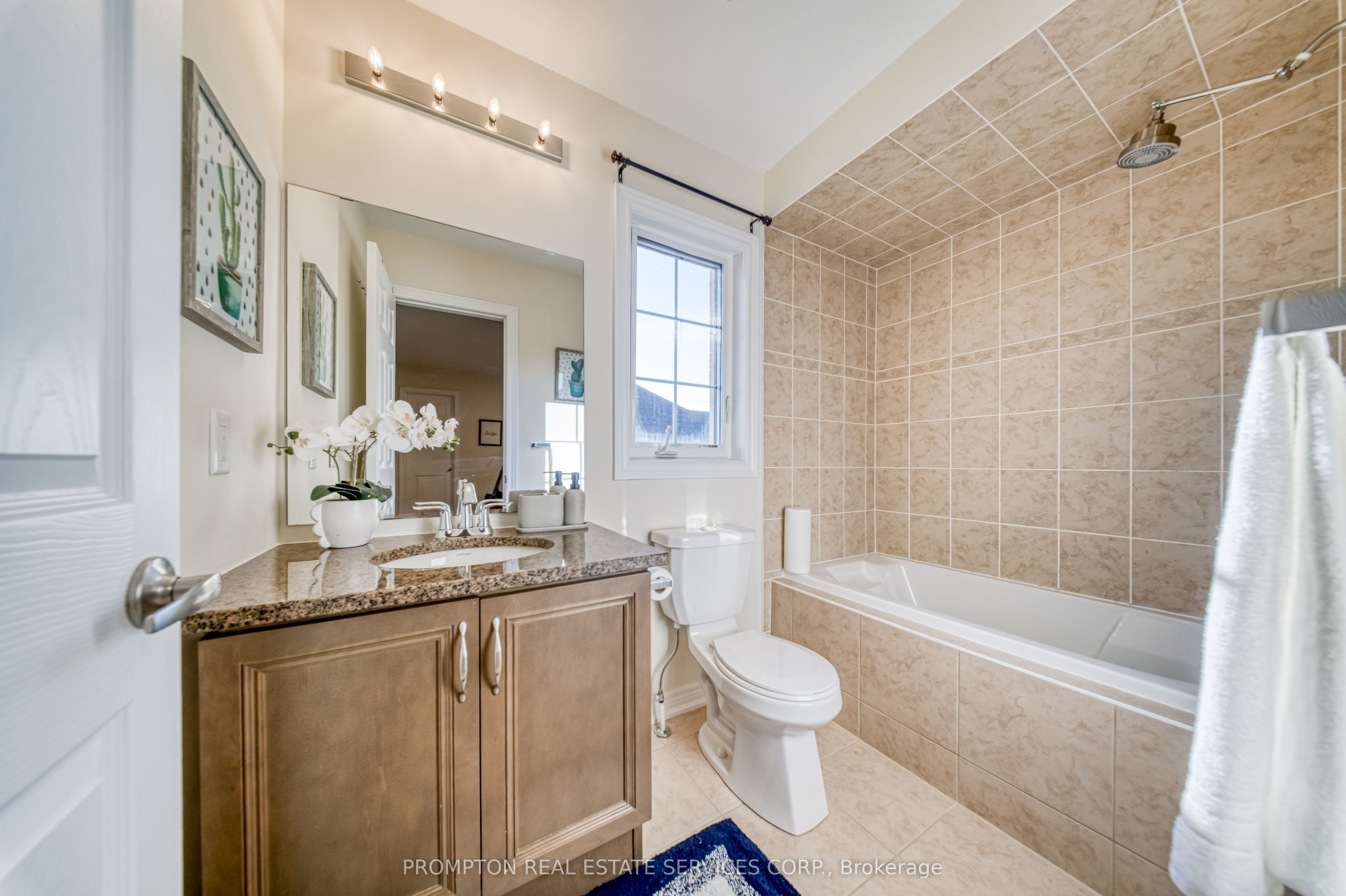 2762 Donald Cousens Parkway Property Photo 33