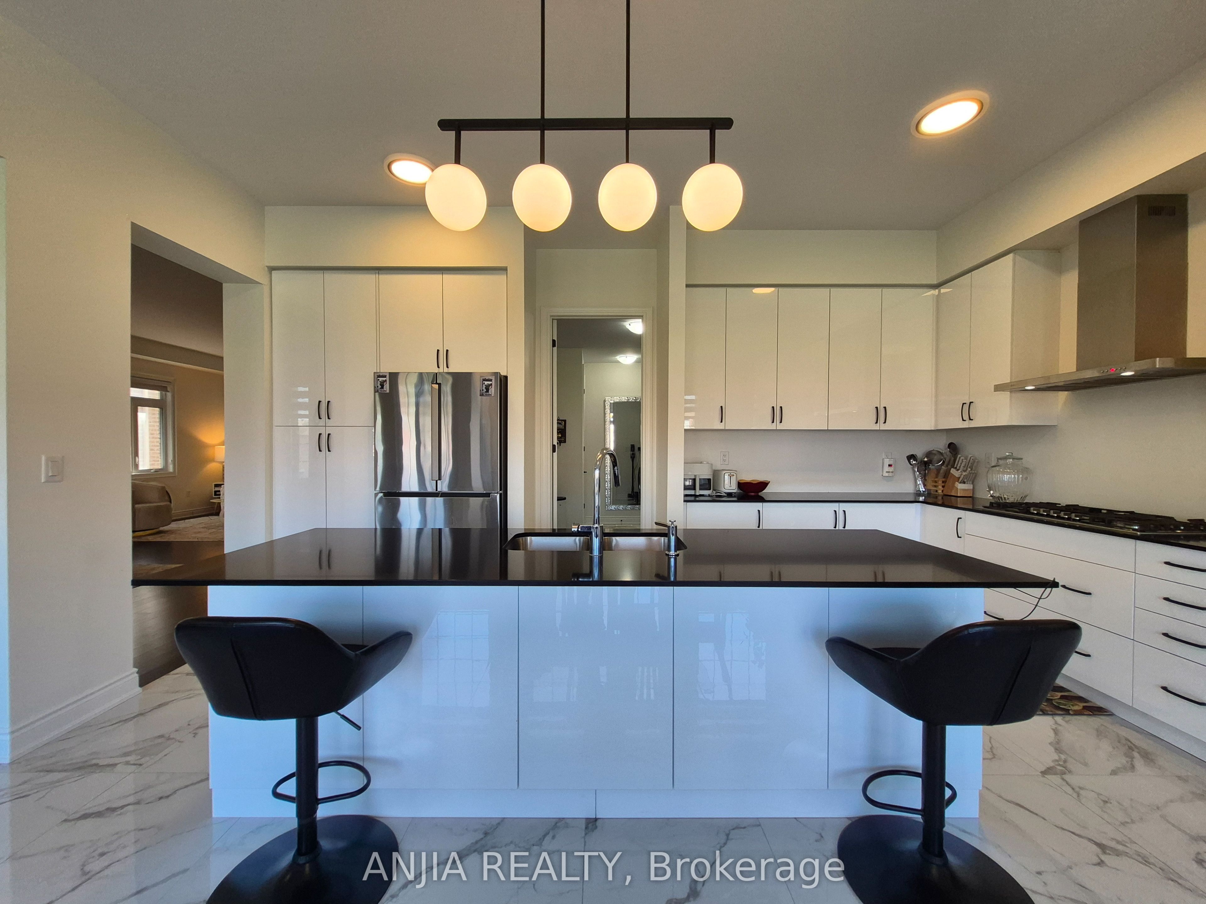 50 Meadow Vista Crescent Property Photo 17